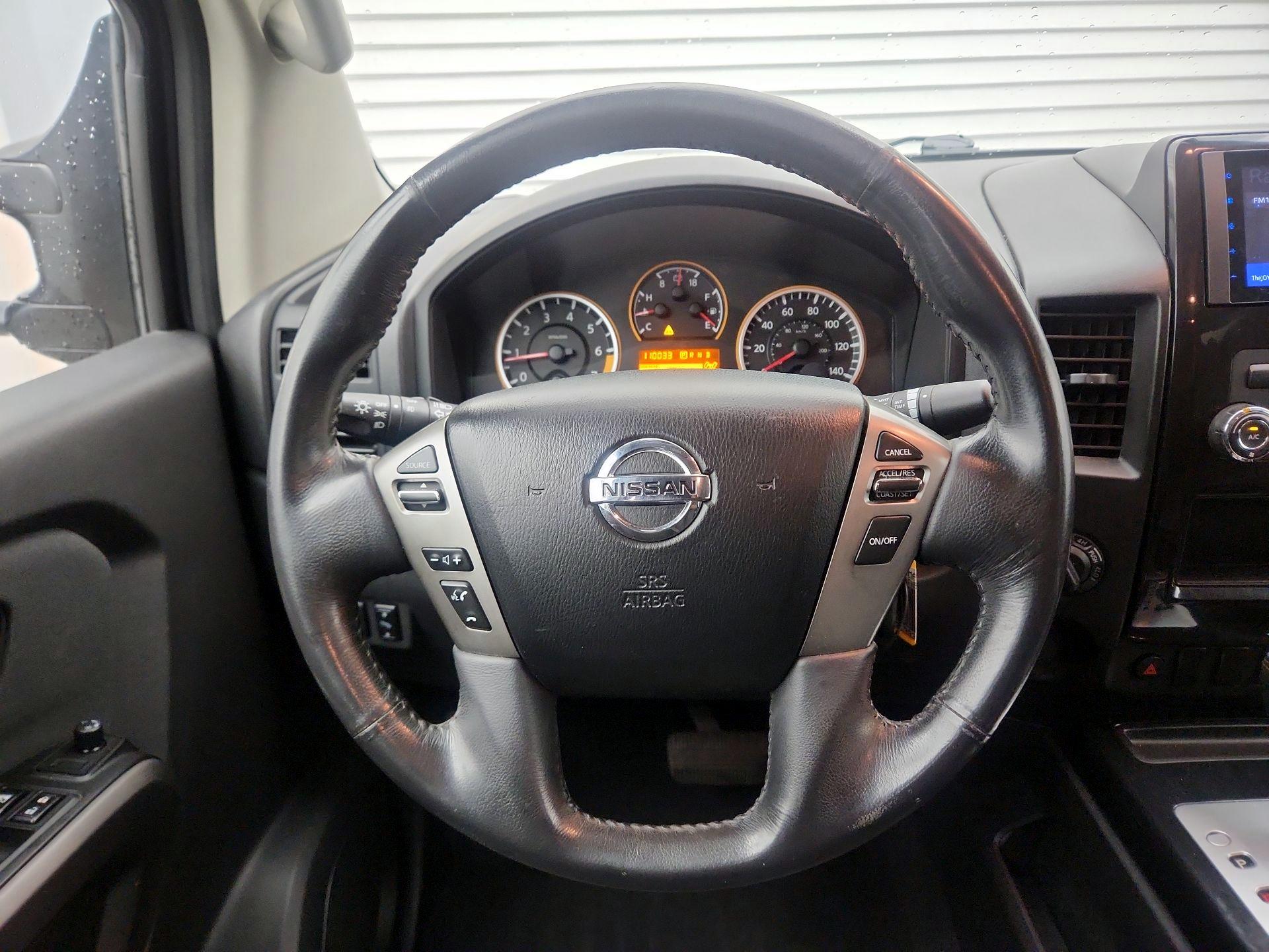 Thumbnail: 2015 Nissan Titan - 10