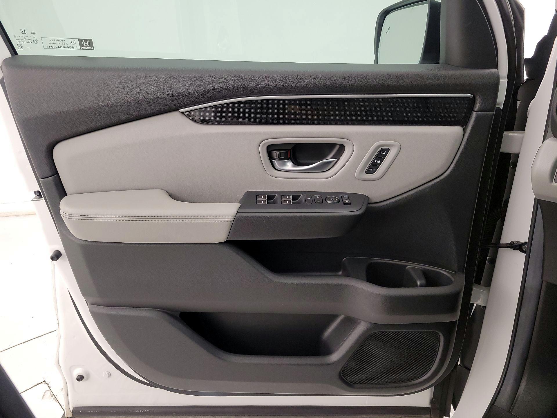 Thumbnail: 2025 Honda Pilot - 12