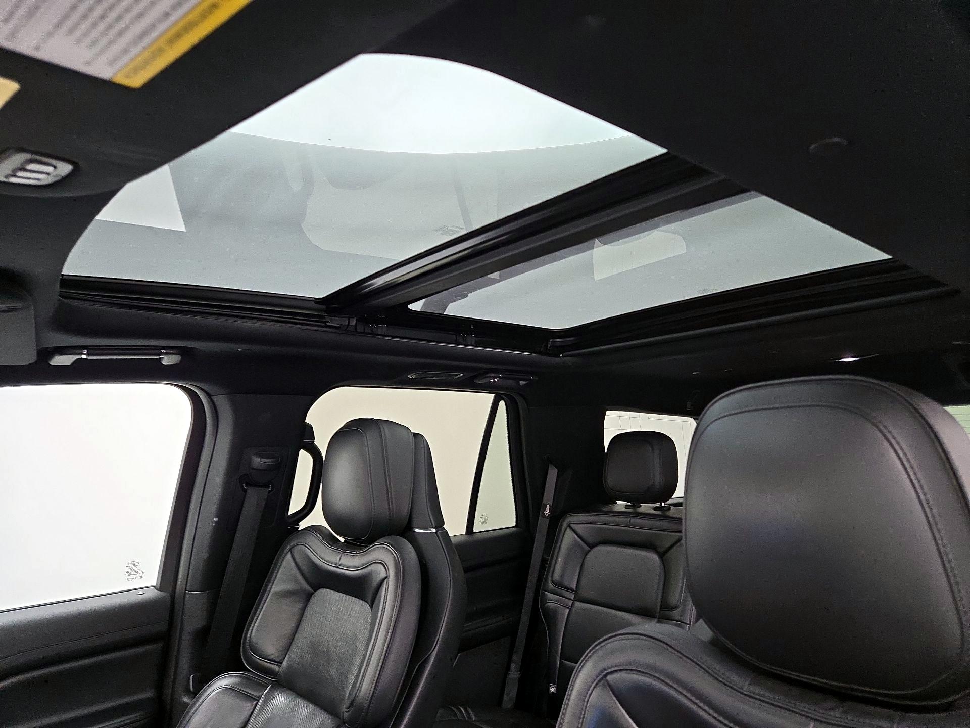 Thumbnail: 2019 Lincoln Navigator - 20