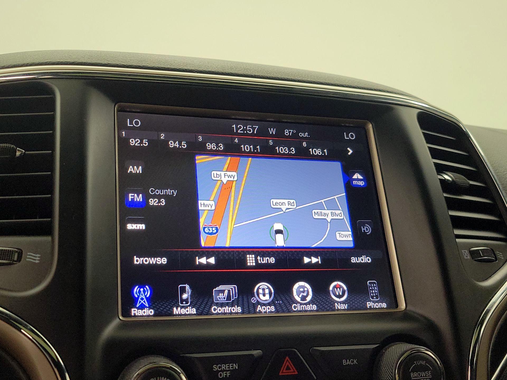 Thumbnail: 2015 Jeep Grand Cherokee - 14