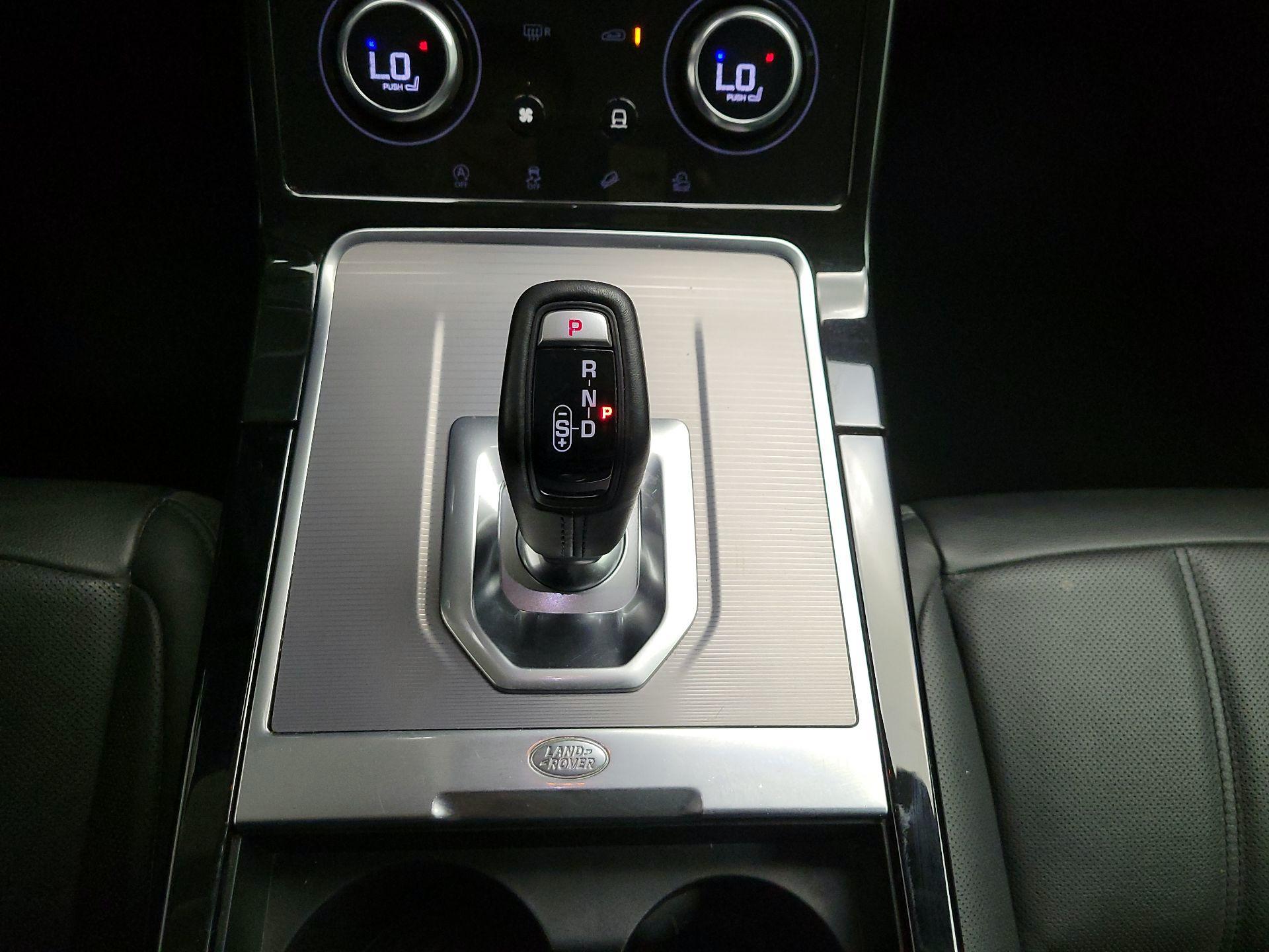 Thumbnail: 2020 Land Rover Range Rover Evoque - 17