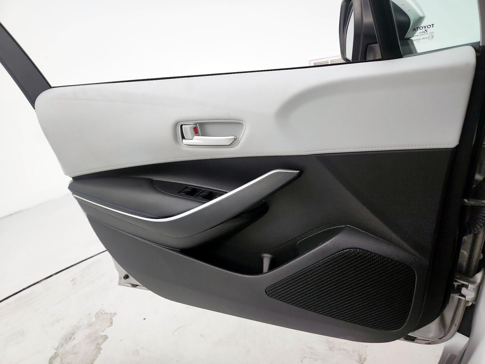 2020 Toyota Corolla SE - Photo 13