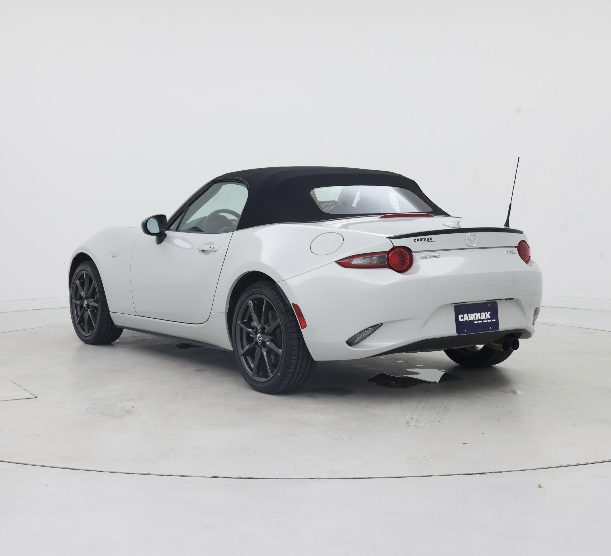 Thumbnail: 2016 Mazda MX-5 Miata - 2