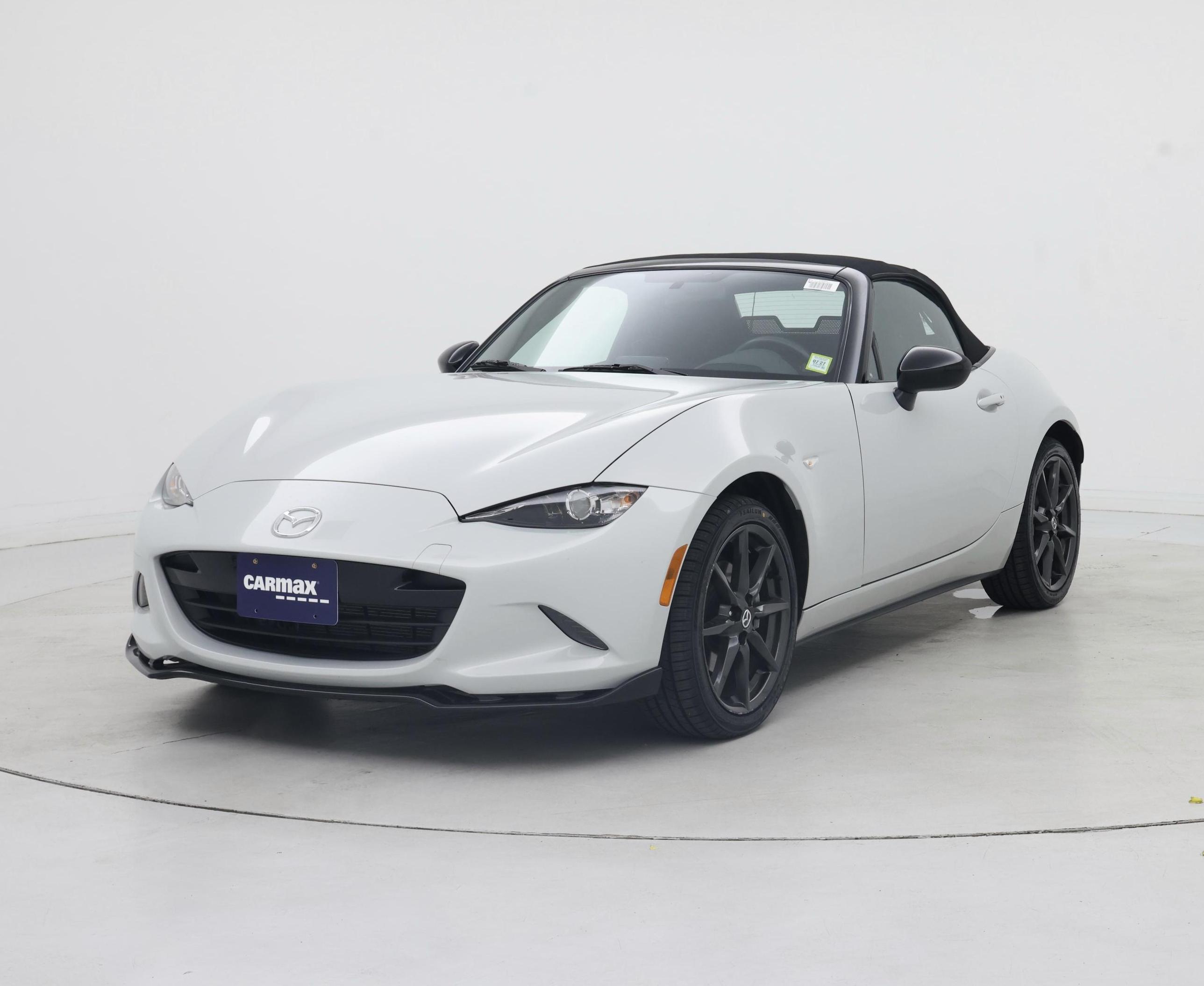 Thumbnail: 2016 Mazda MX-5 Miata - 4