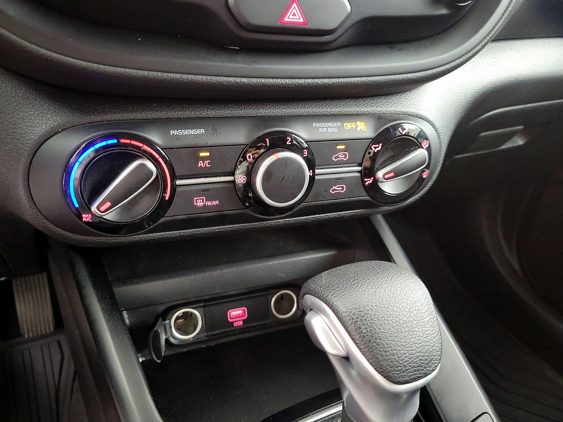 Thumbnail: 2020 Kia Soul - 16