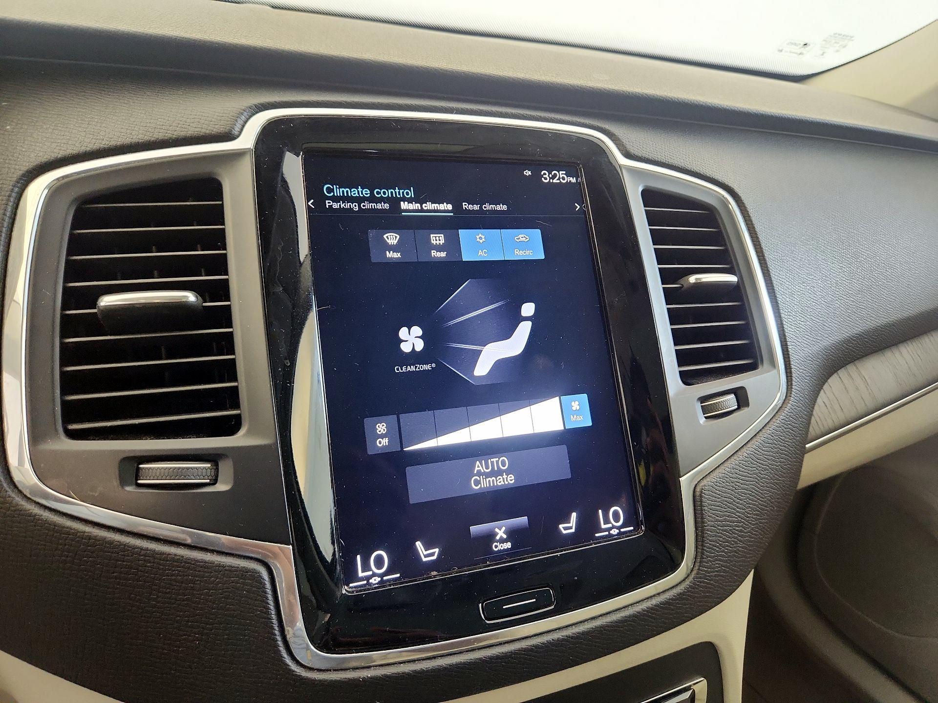 Thumbnail: 2020 Volvo XC90 - 16