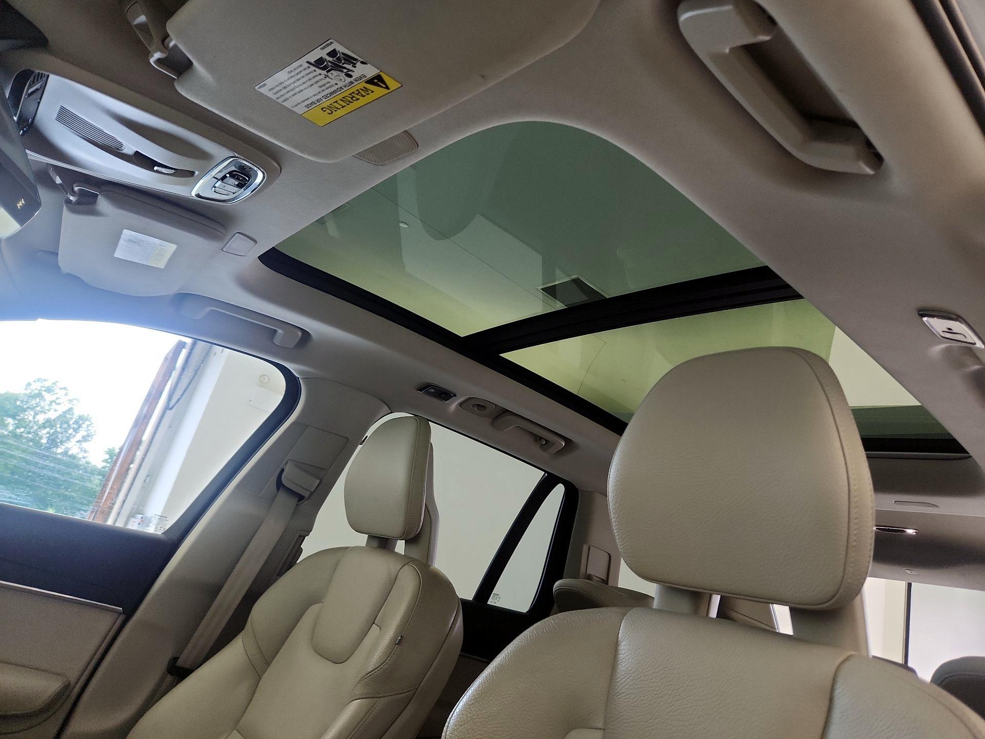 Thumbnail: 2020 Volvo XC90 - 19
