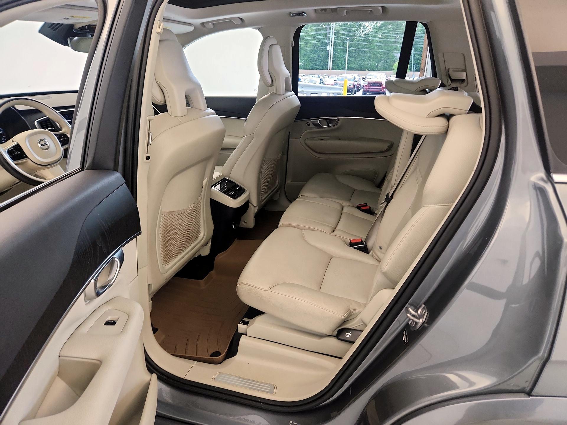 Thumbnail: 2020 Volvo XC90 - 20