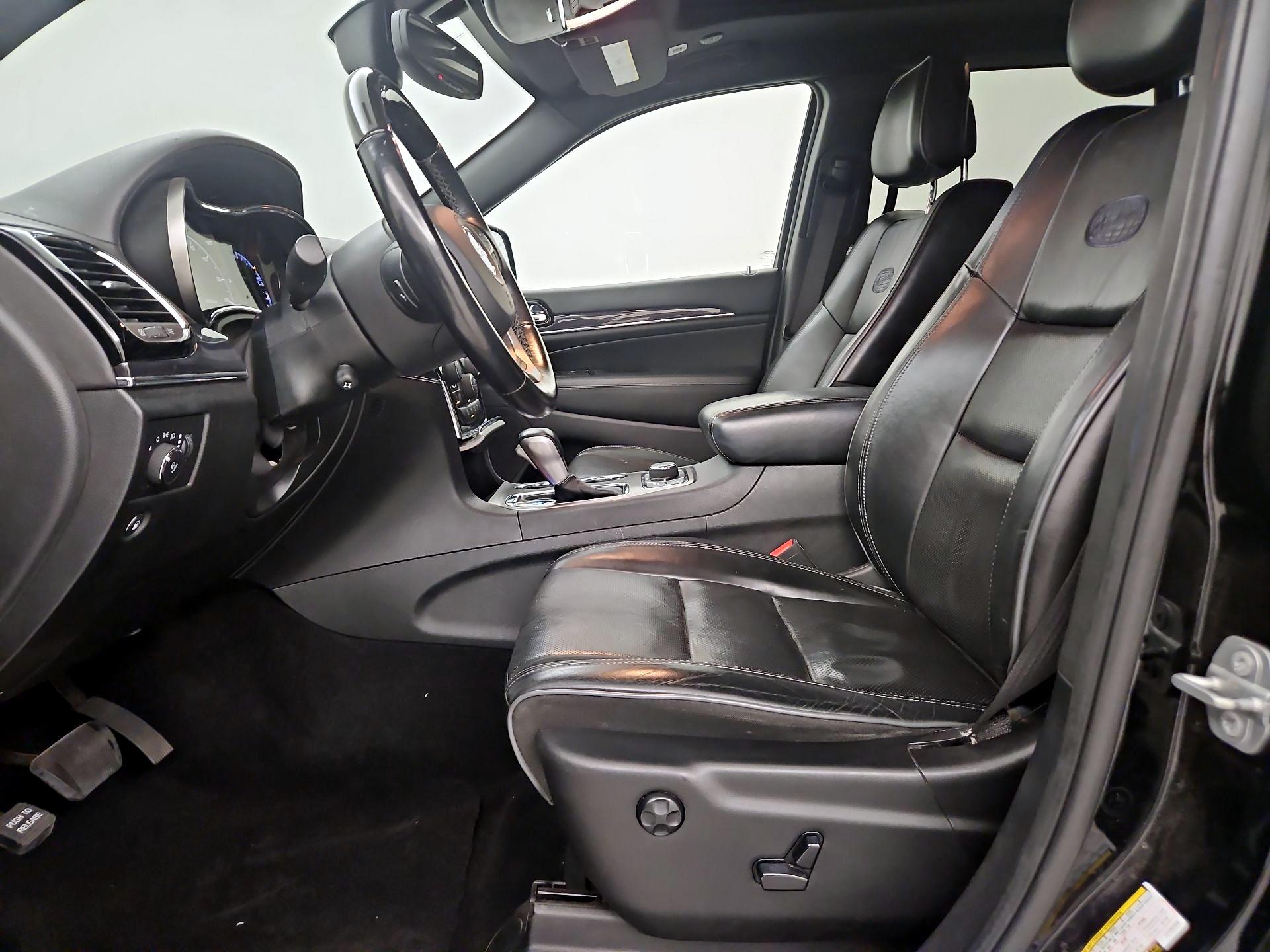 Thumbnail: 2020 Jeep Grand Cherokee - 11