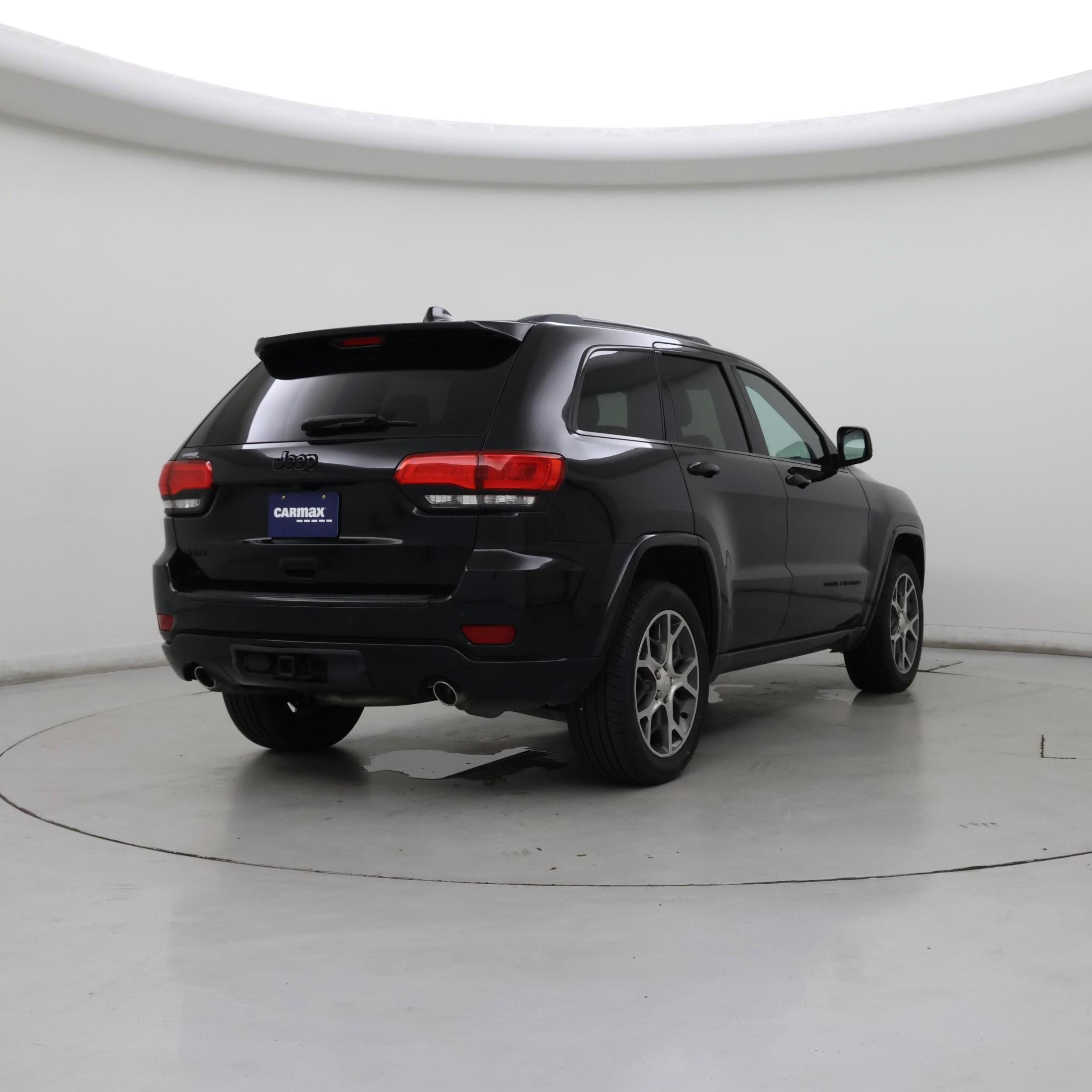 Thumbnail: 2020 Jeep Grand Cherokee - 8