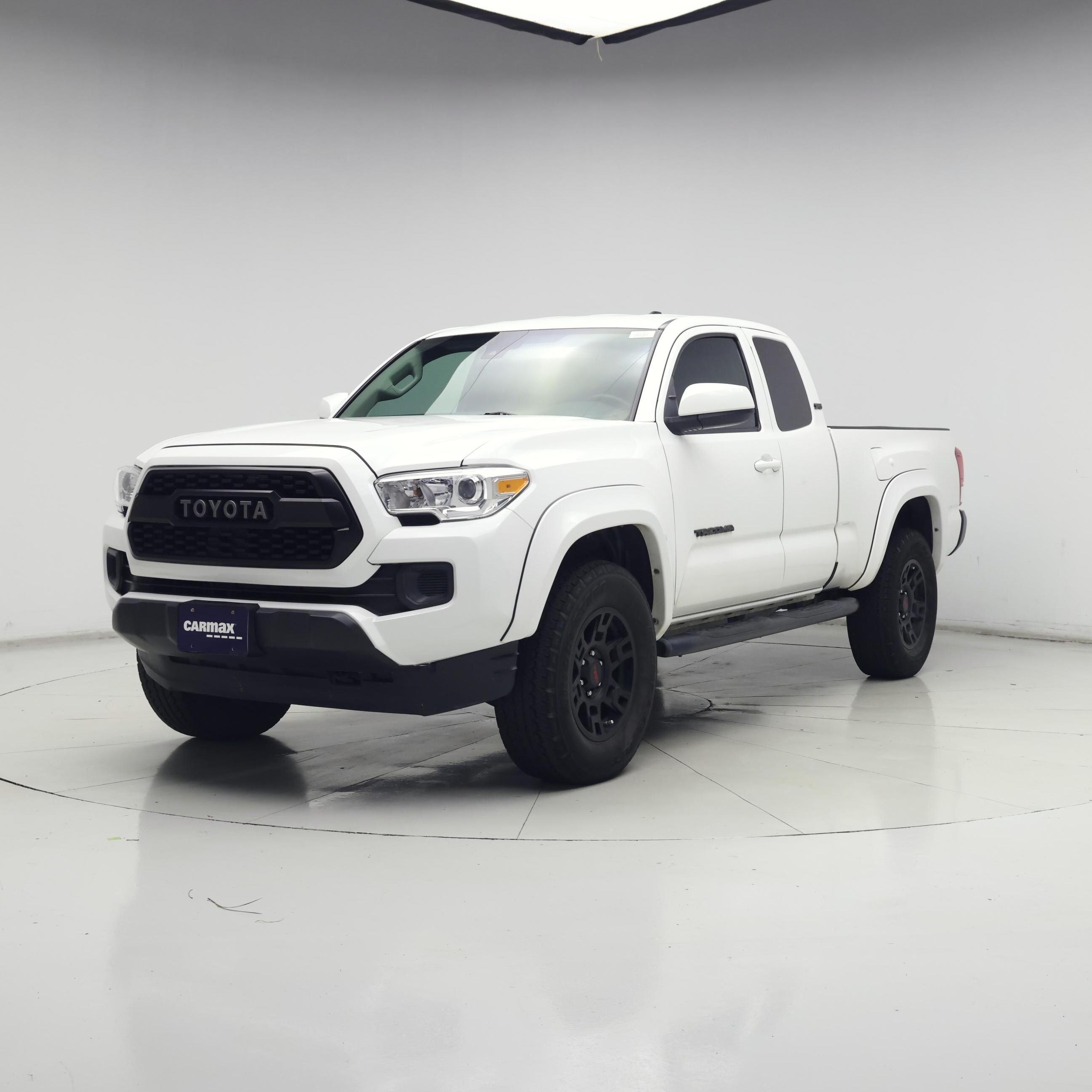 Thumbnail: 2023 Toyota Tacoma - 4
