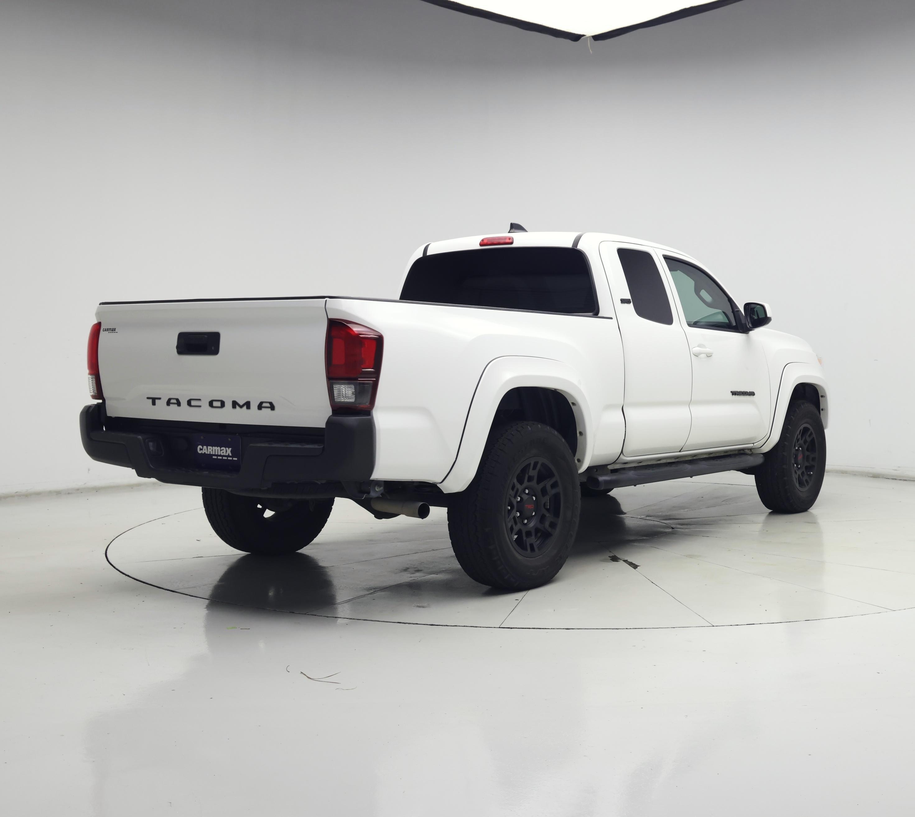 Thumbnail: 2023 Toyota Tacoma - 8