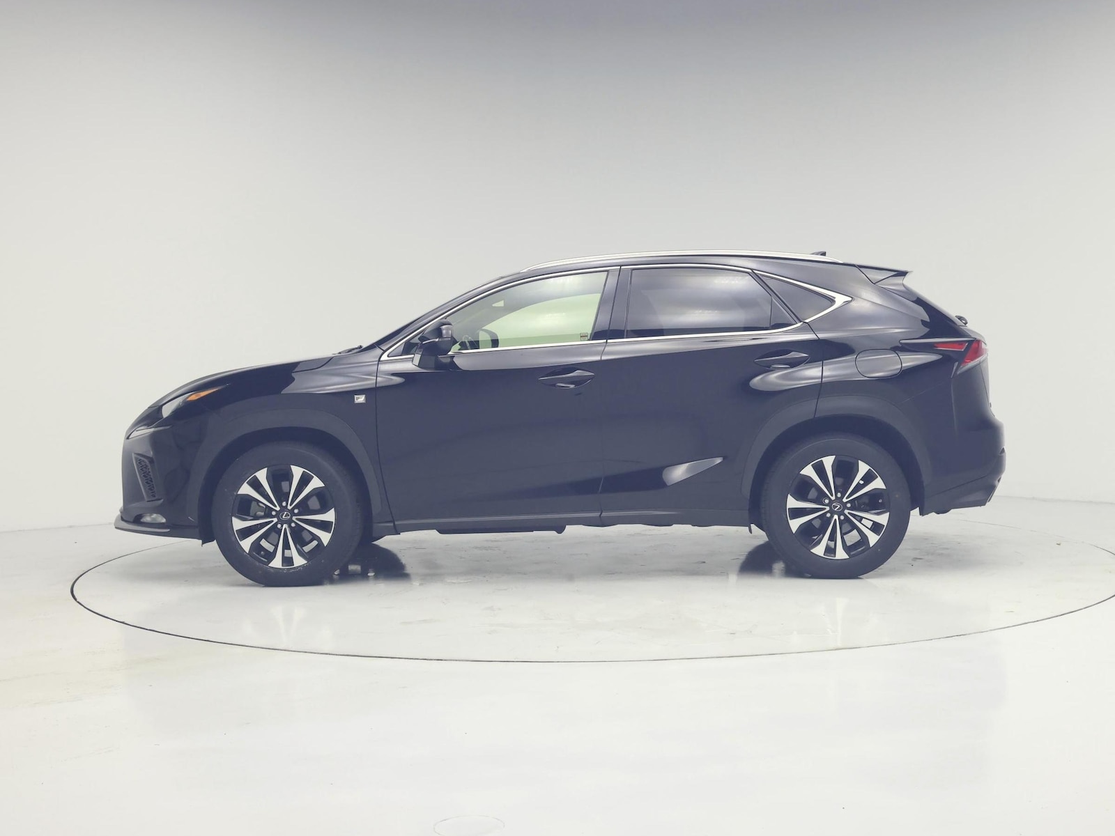 2021 Lexus NX 300 F SPORT - Photo 4