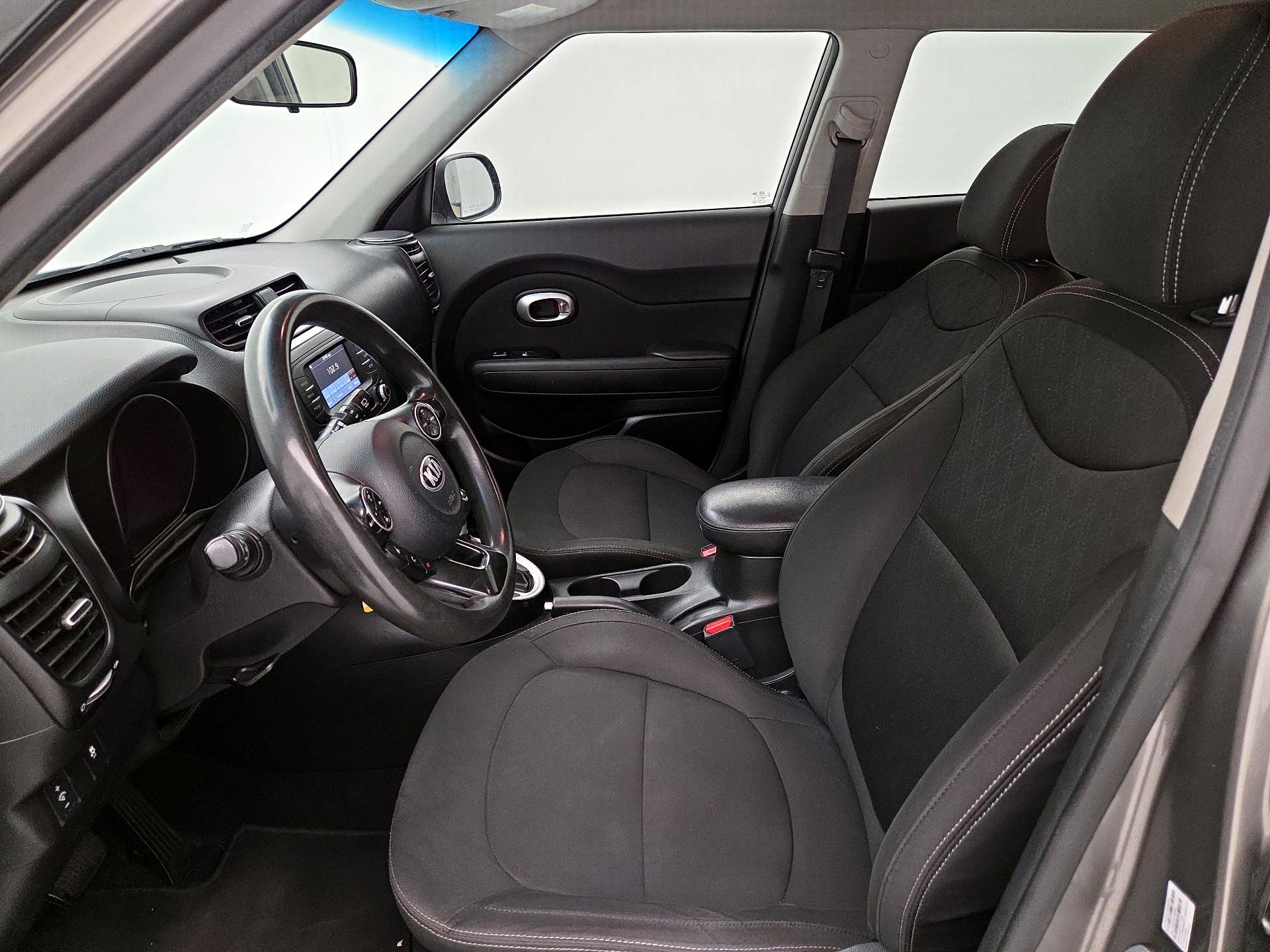Thumbnail: 2019 Kia Soul - 11