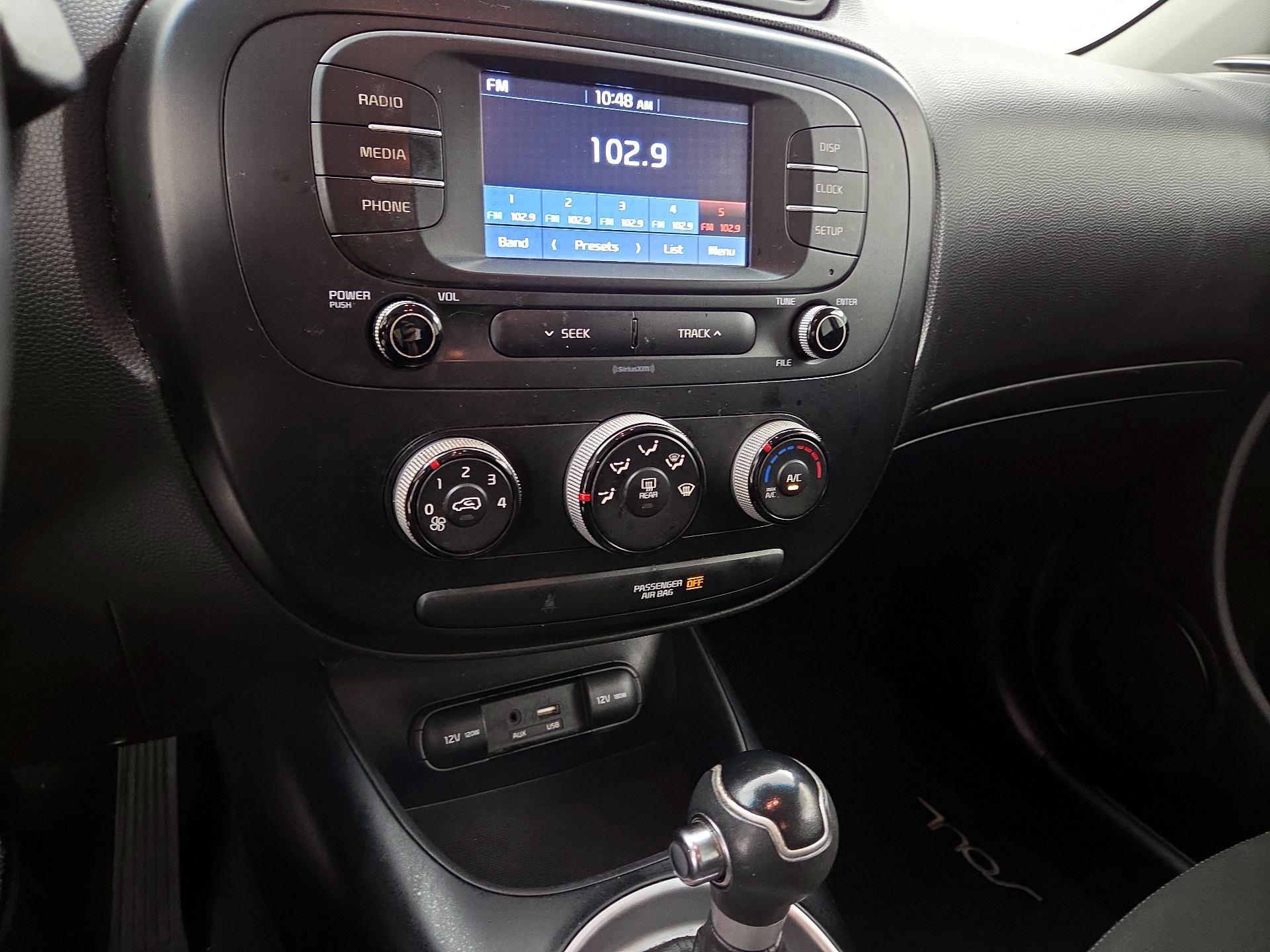 Thumbnail: 2019 Kia Soul - 16