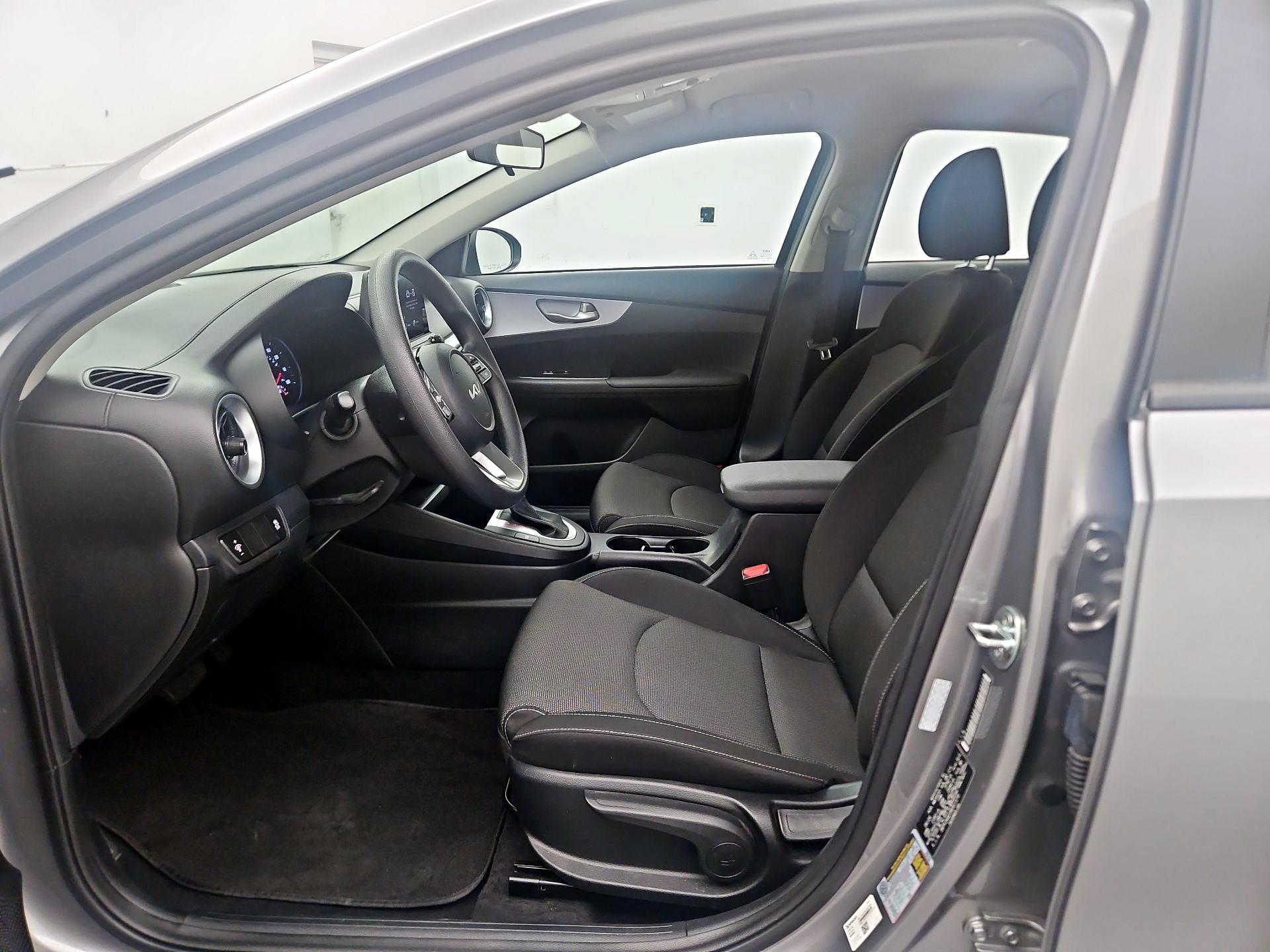 Thumbnail: 2024 Kia Forte - 11