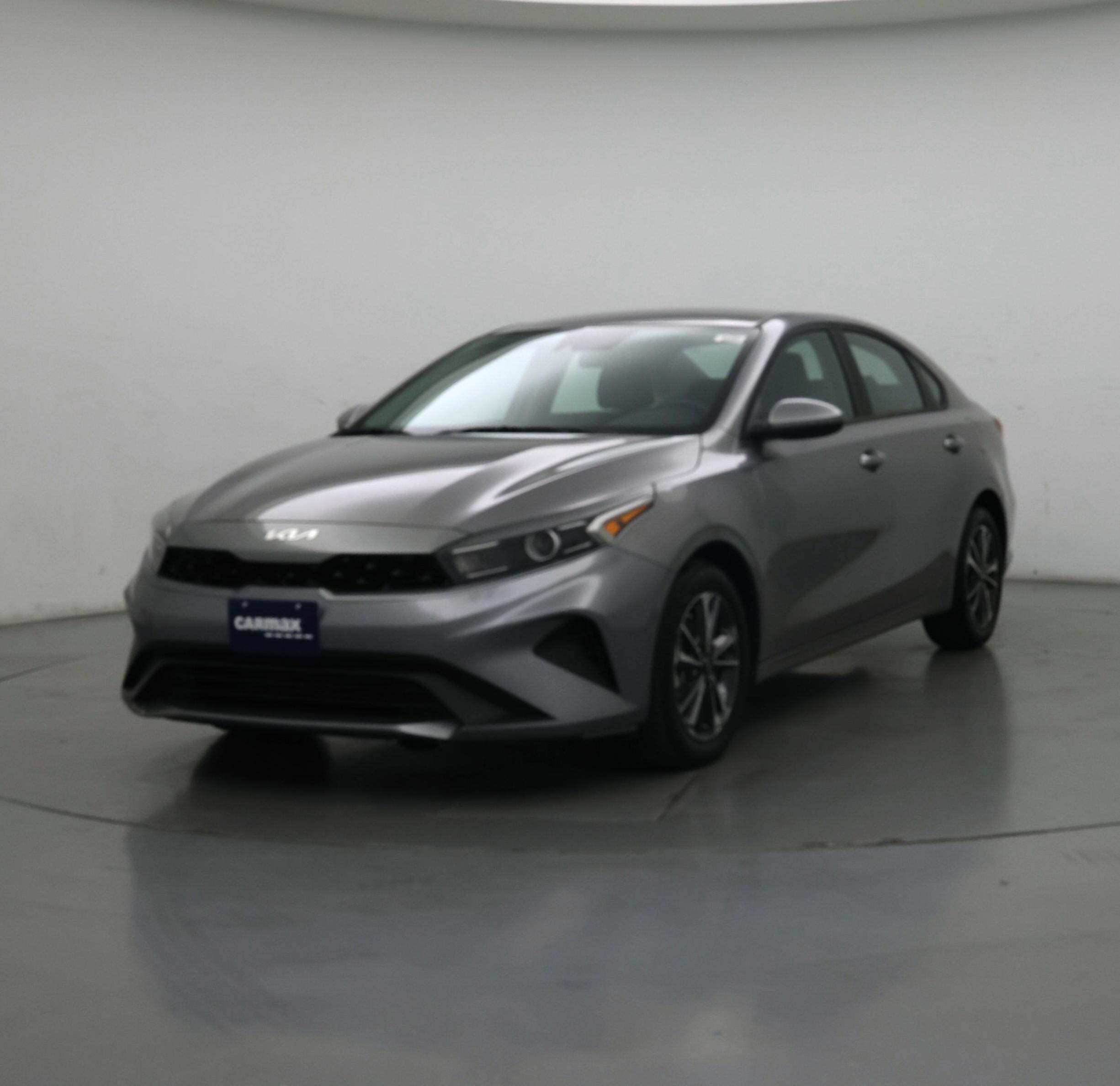 Thumbnail: 2024 Kia Forte - 4
