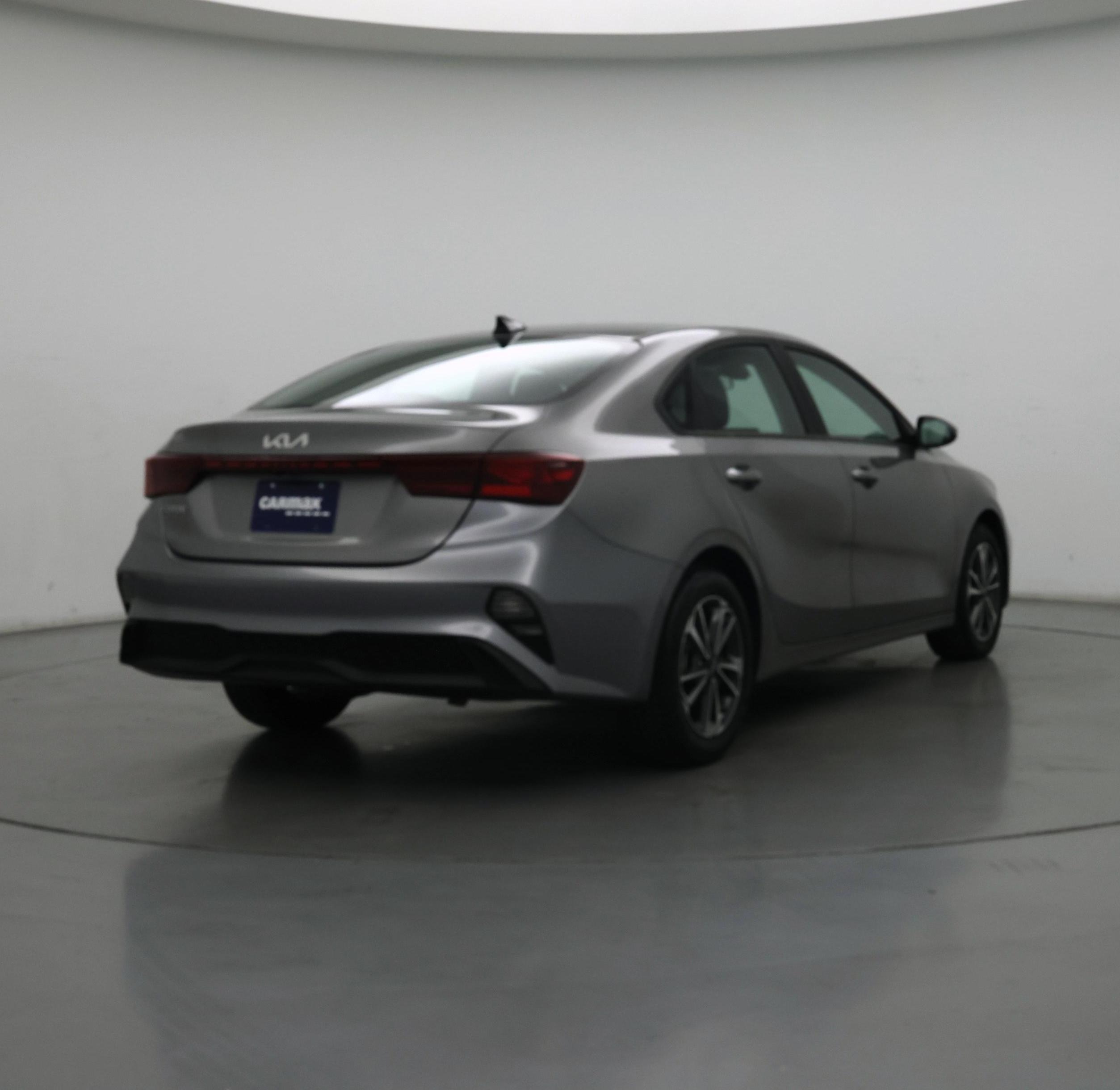 Thumbnail: 2024 Kia Forte - 8
