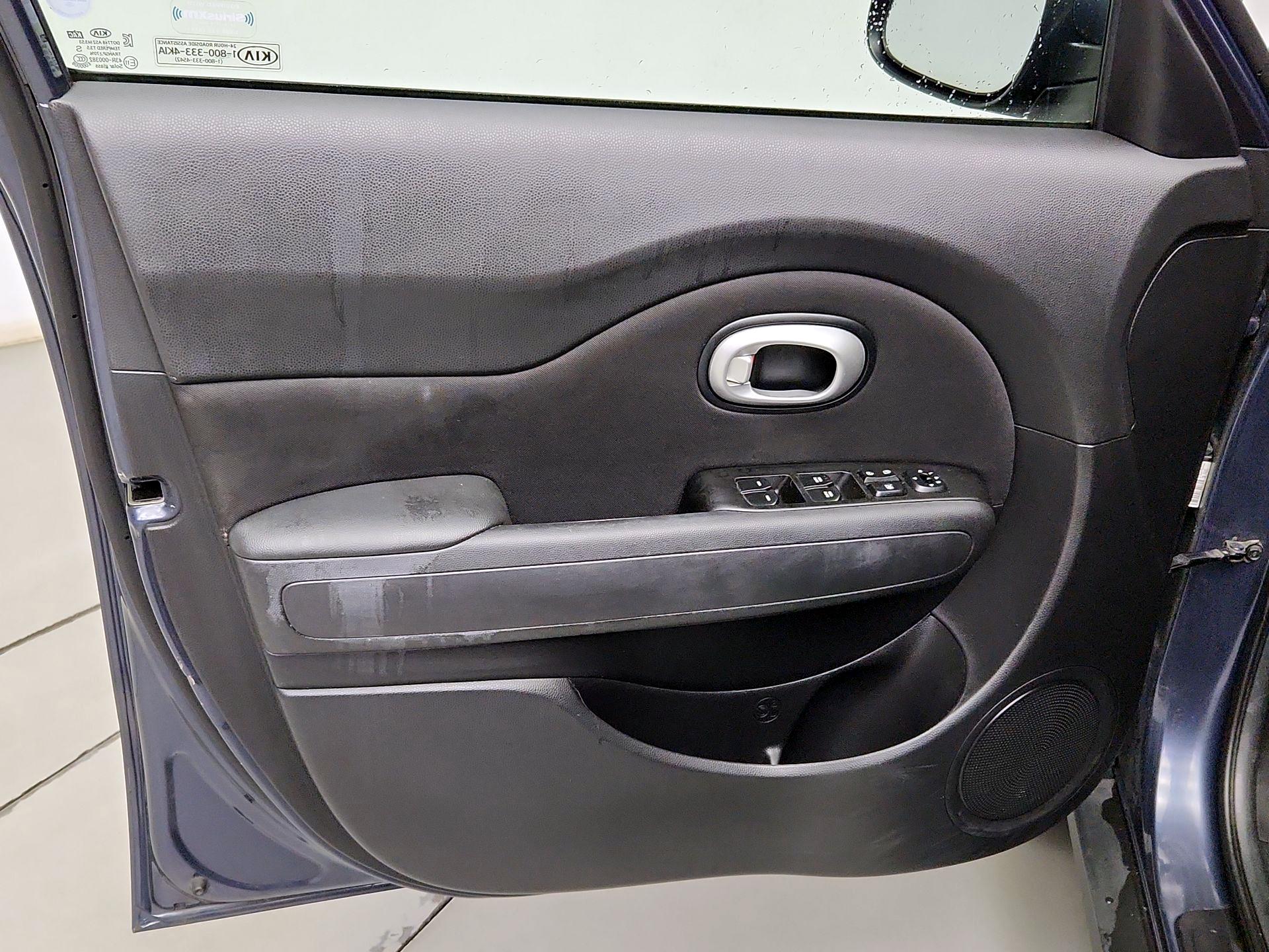 Thumbnail: 2016 Kia Soul - 12