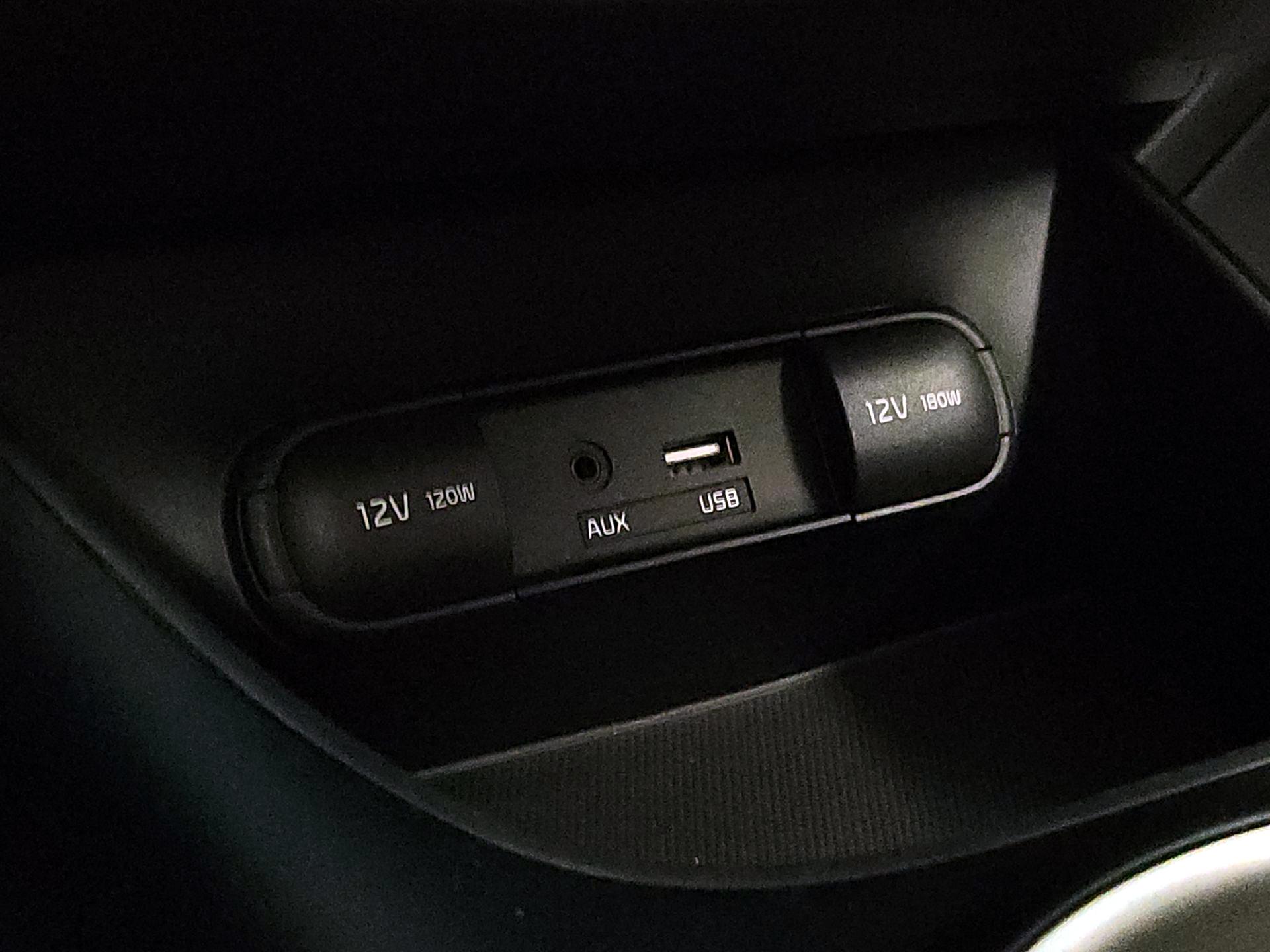 Thumbnail: 2016 Kia Soul - 18