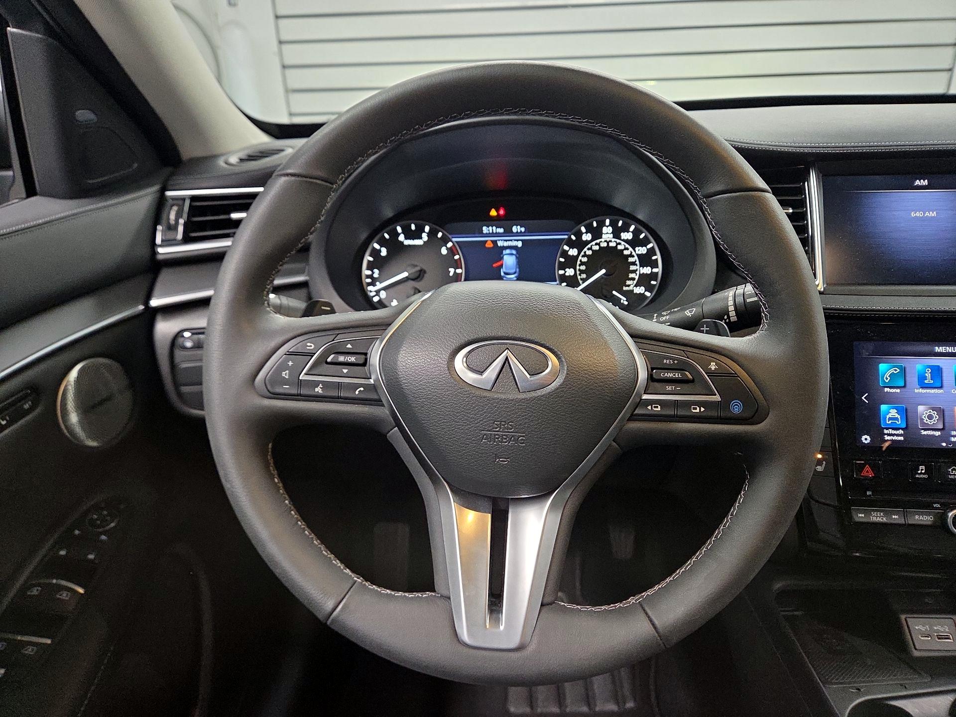 Thumbnail: 2025 INFINITI QX50 - 10