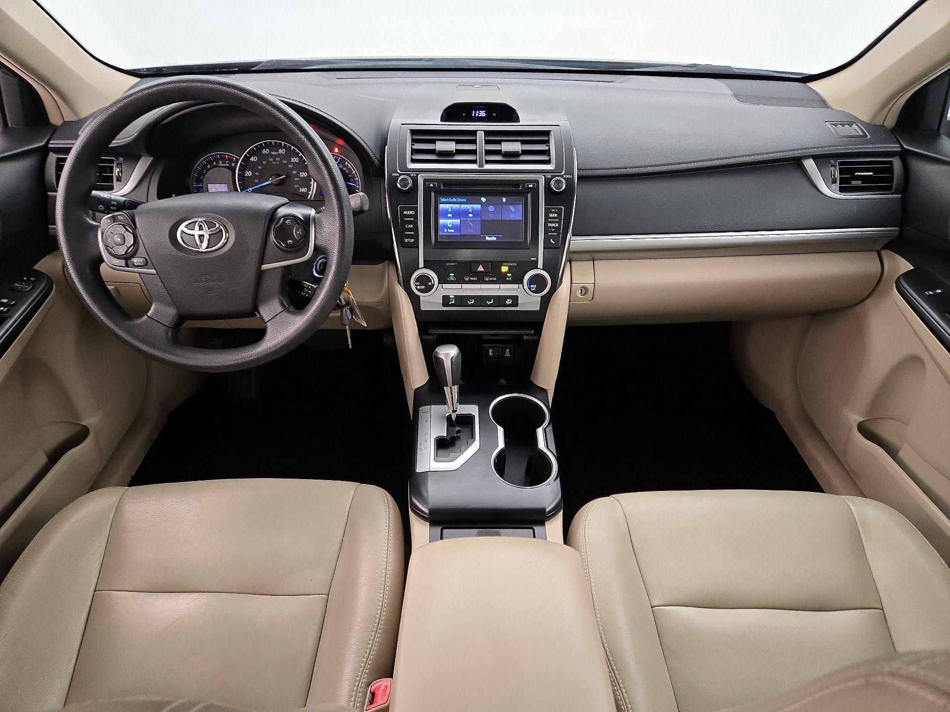 Thumbnail: 2014 Toyota Camry - 9