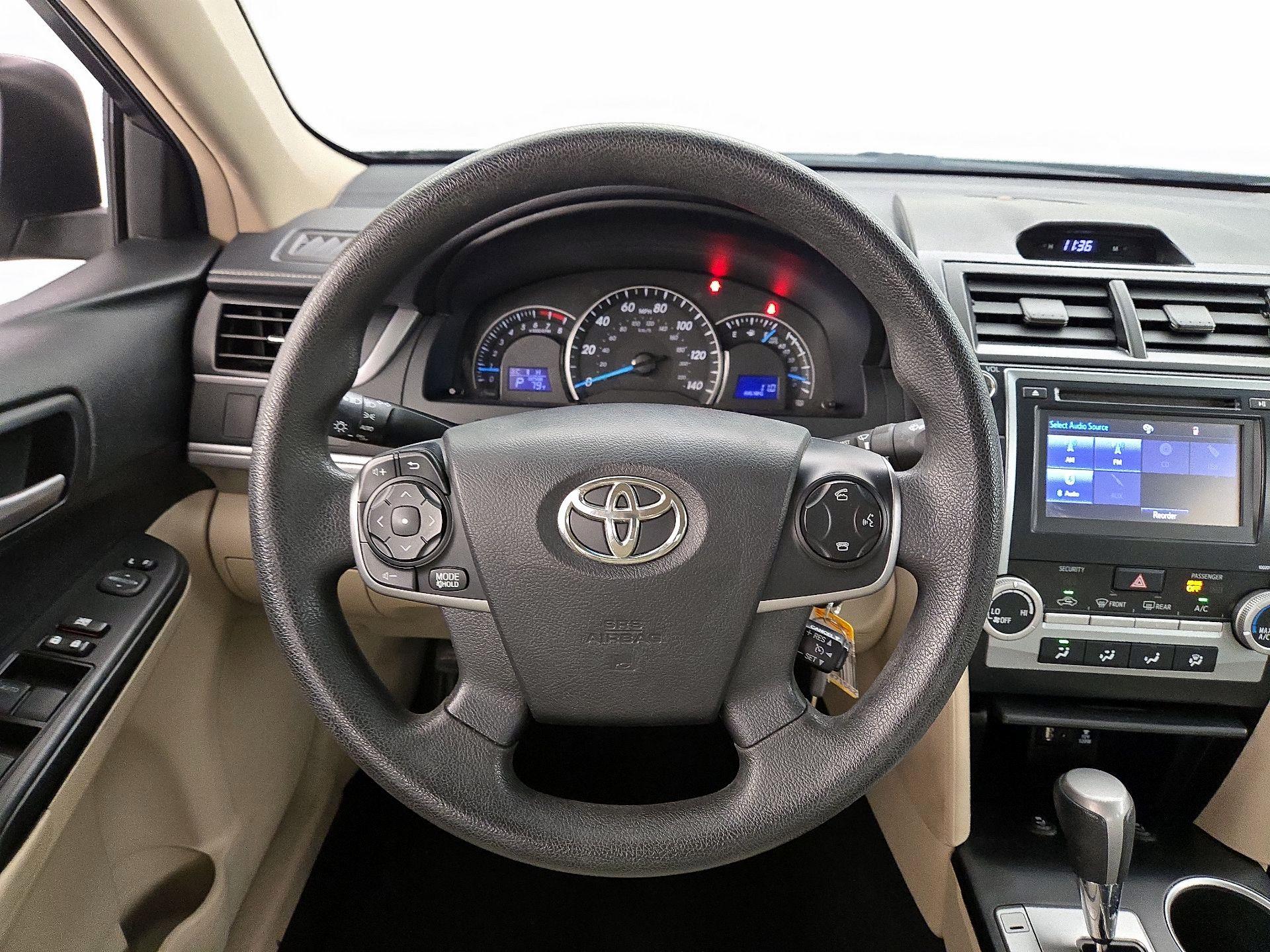 Thumbnail: 2014 Toyota Camry - 10
