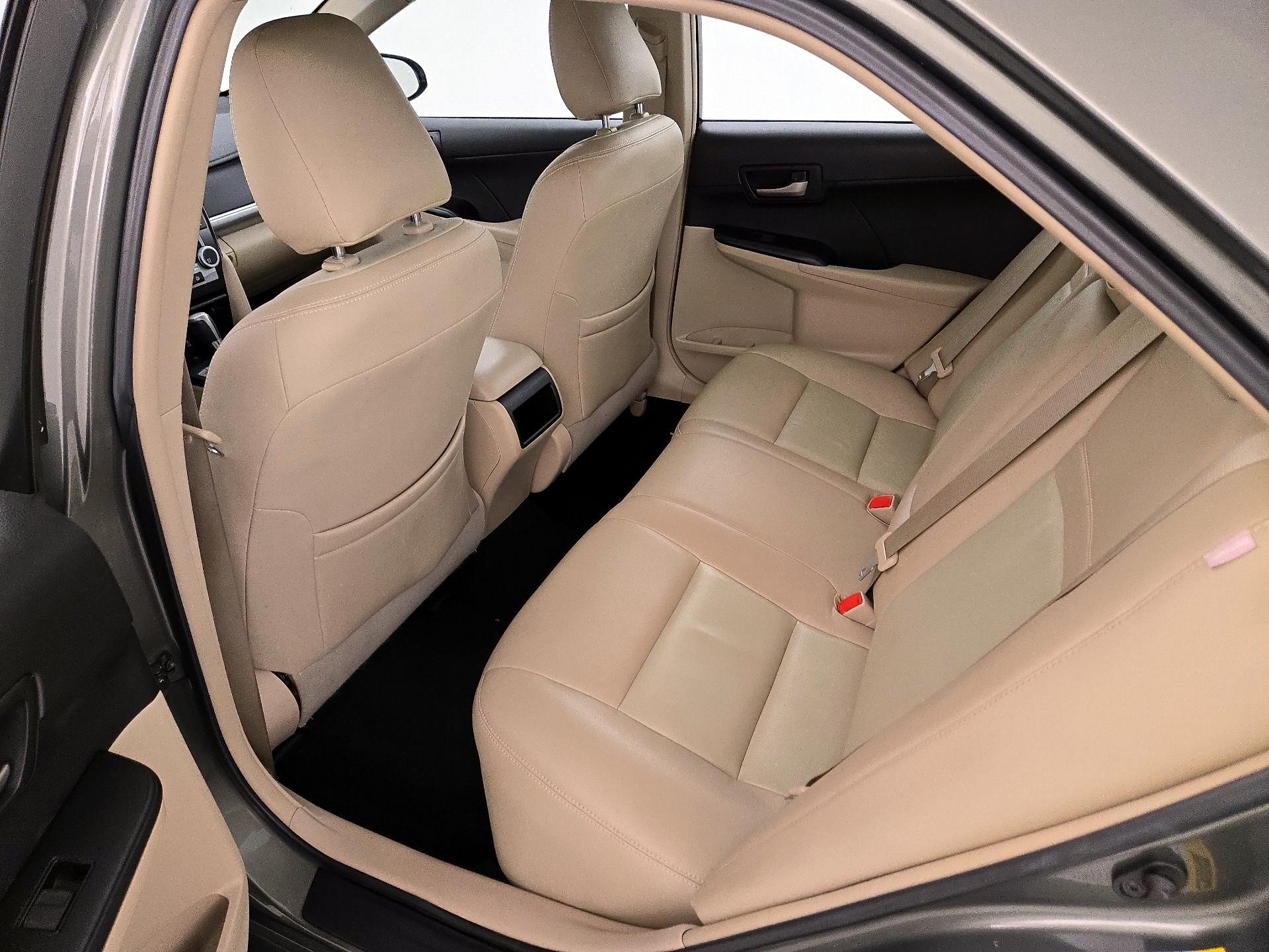 Thumbnail: 2014 Toyota Camry - 19