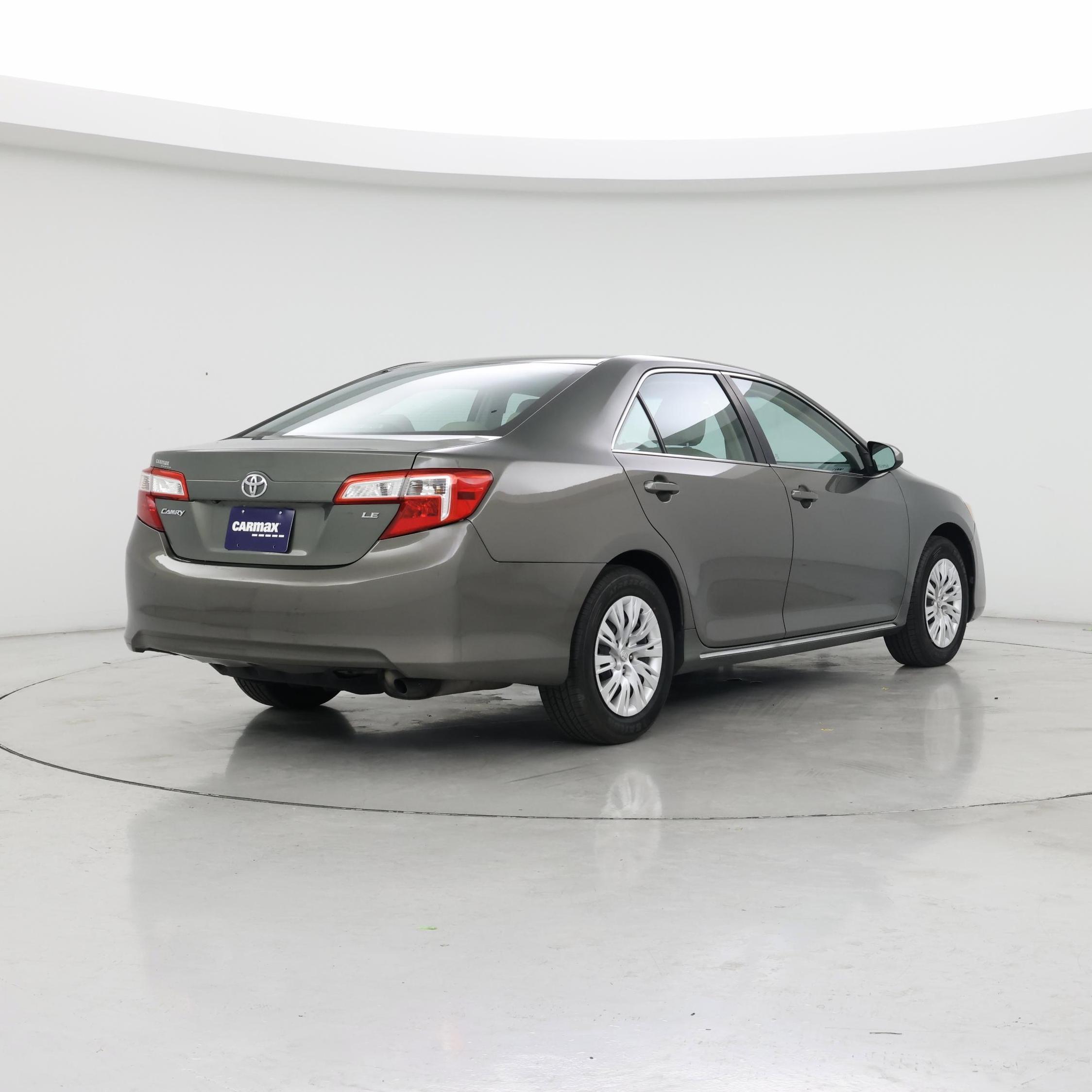 Thumbnail: 2014 Toyota Camry - 8