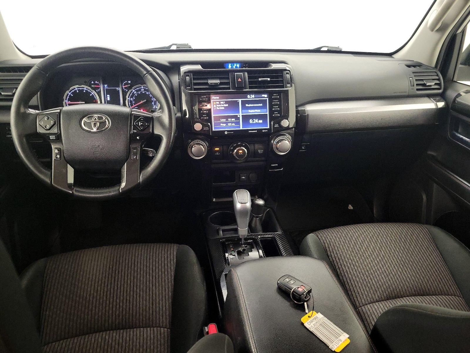 2021 Toyota 4Runner Off-Road - Photo 10