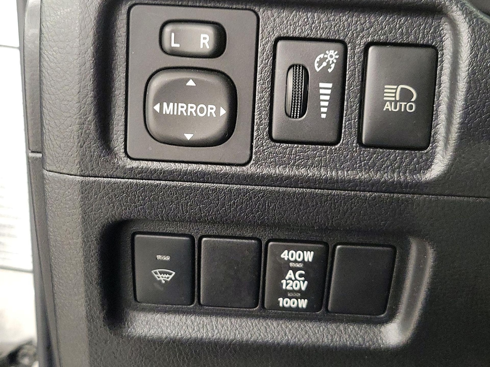 2021 Toyota 4Runner Off-Road - Photo 14