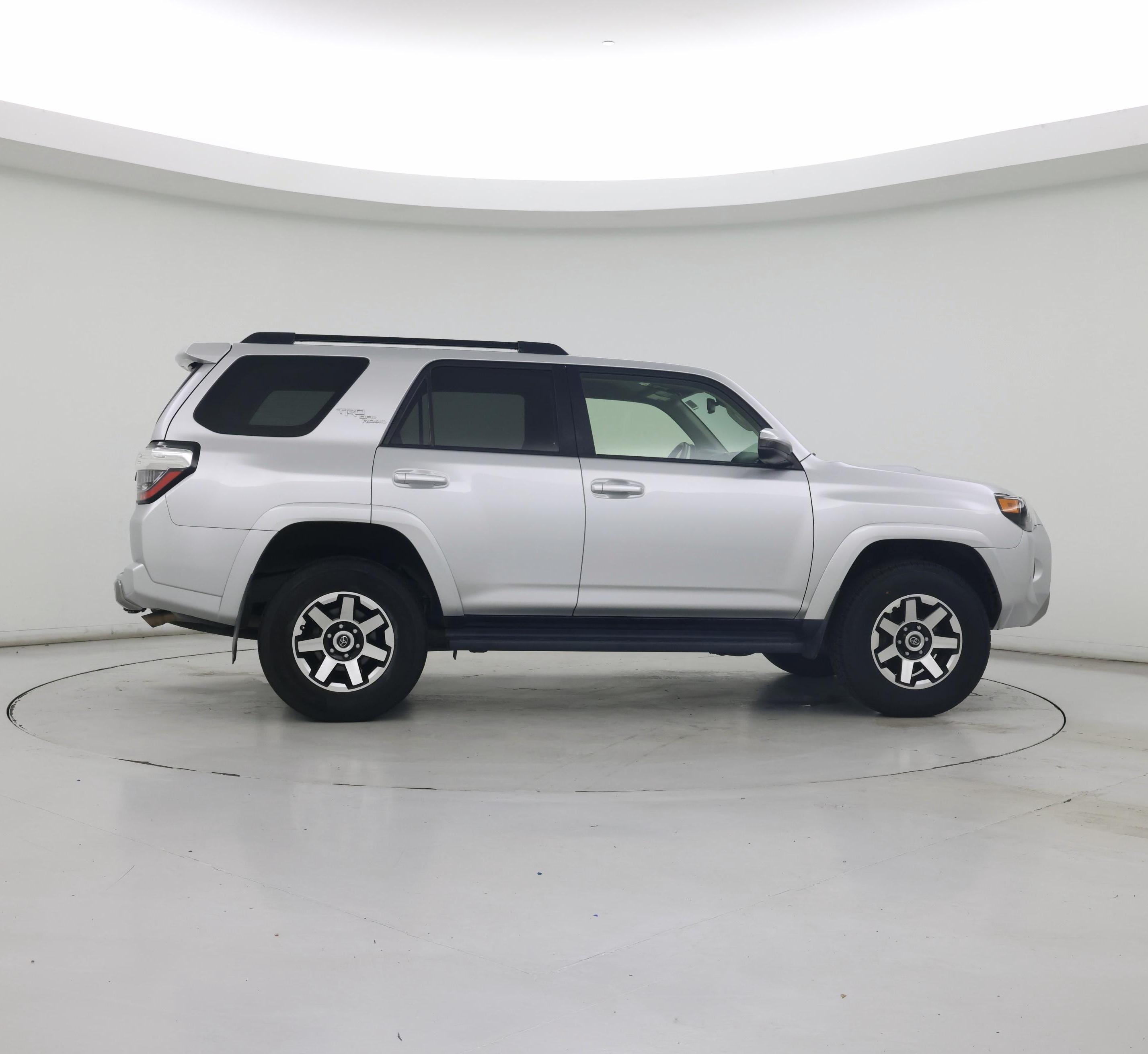 Thumbnail: 2021 Toyota 4Runner - 7