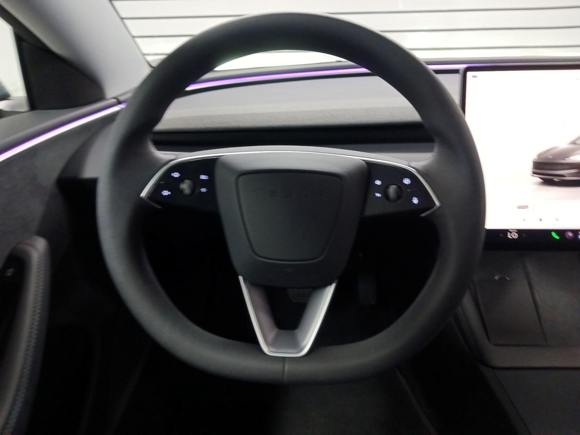 Thumbnail: 2024 Tesla Model 3 - 10