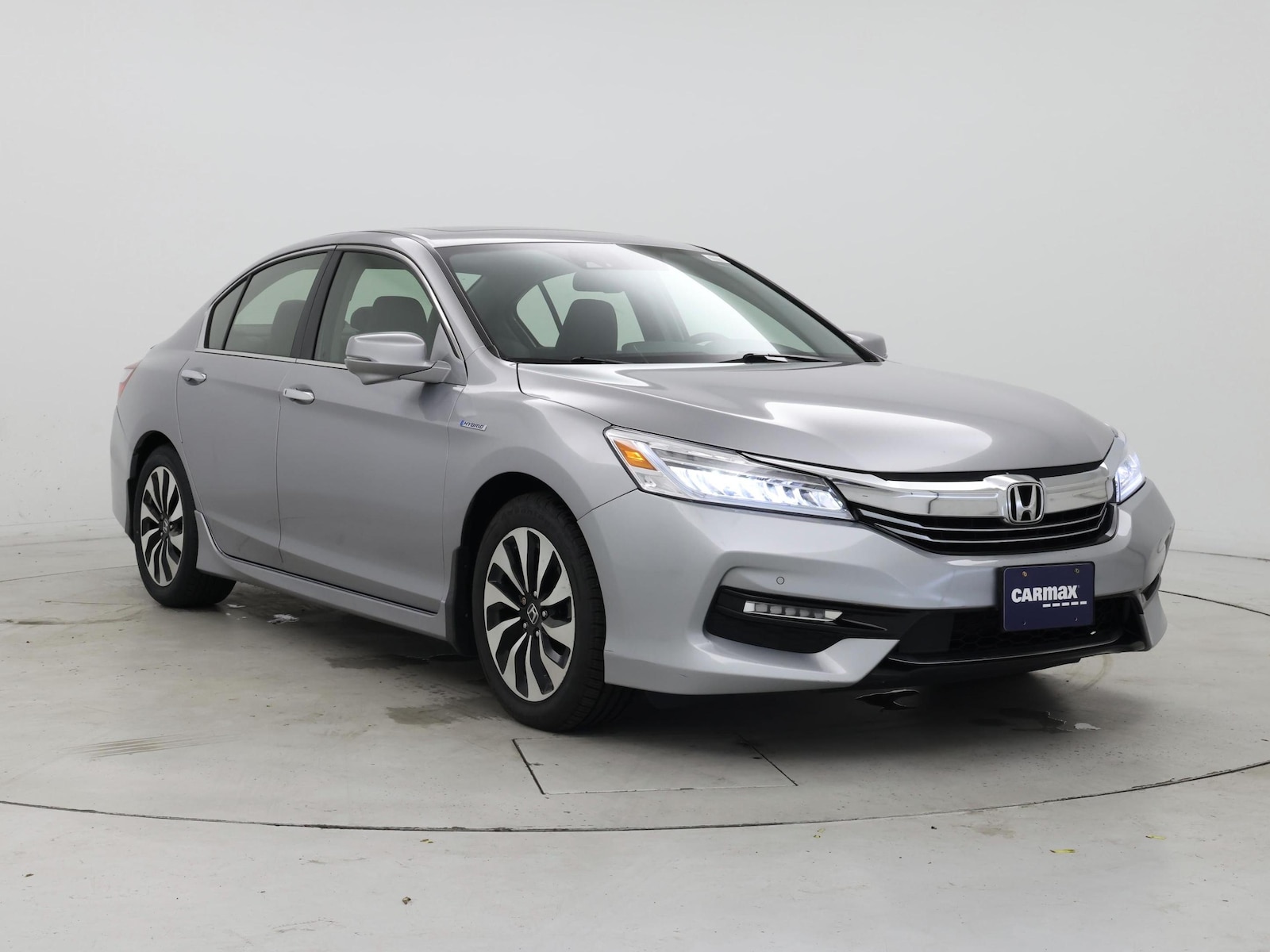 2017 Honda Accord Hybrid Touring - Photo 2