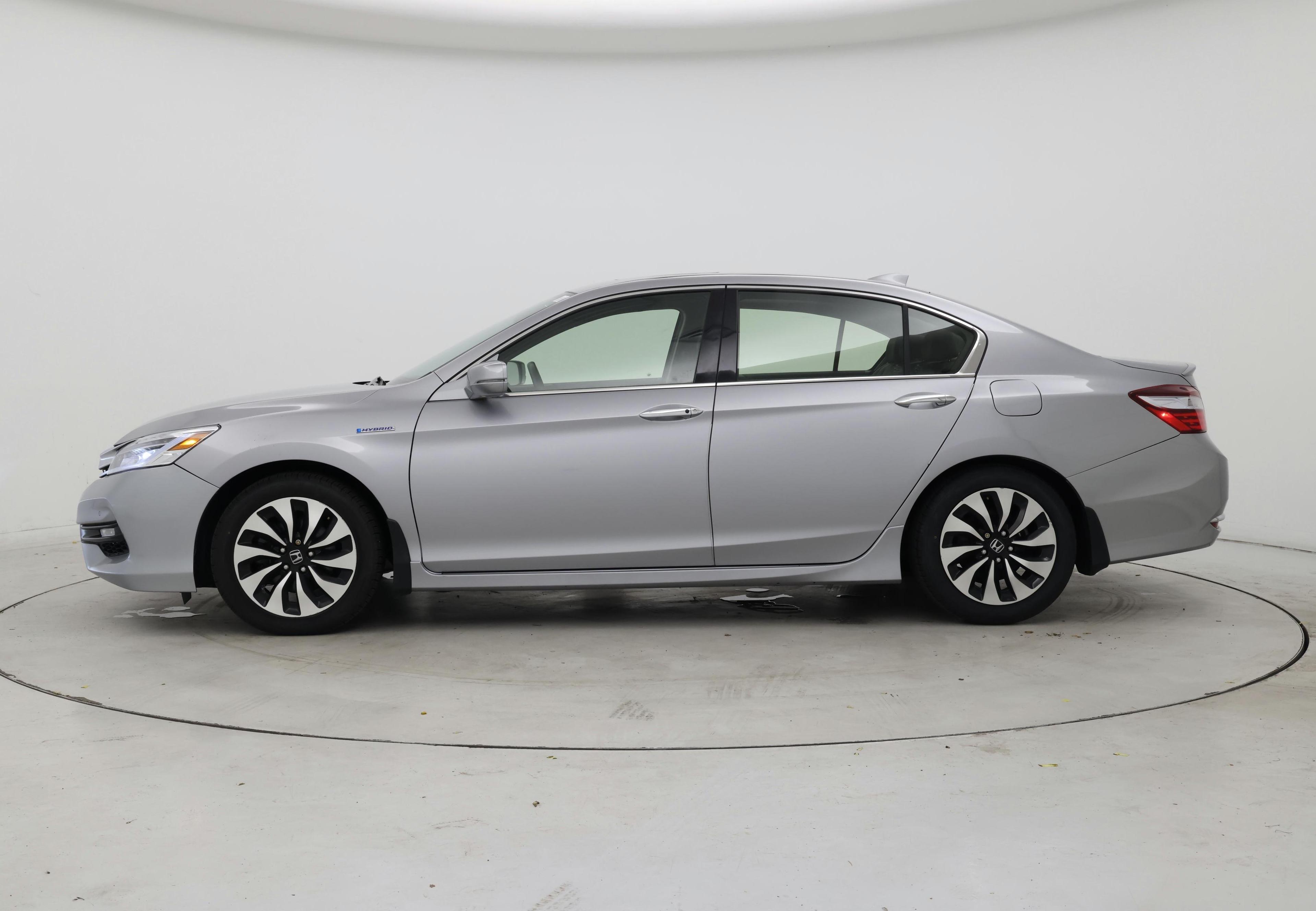 Thumbnail: 2017 Honda Accord - 3