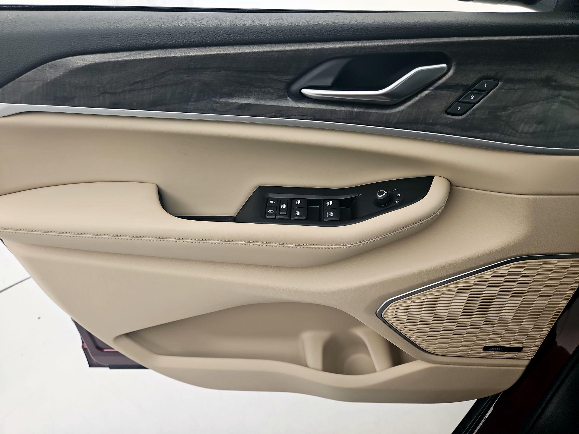 Thumbnail: 2023 Jeep Grand Cherokee L - 12