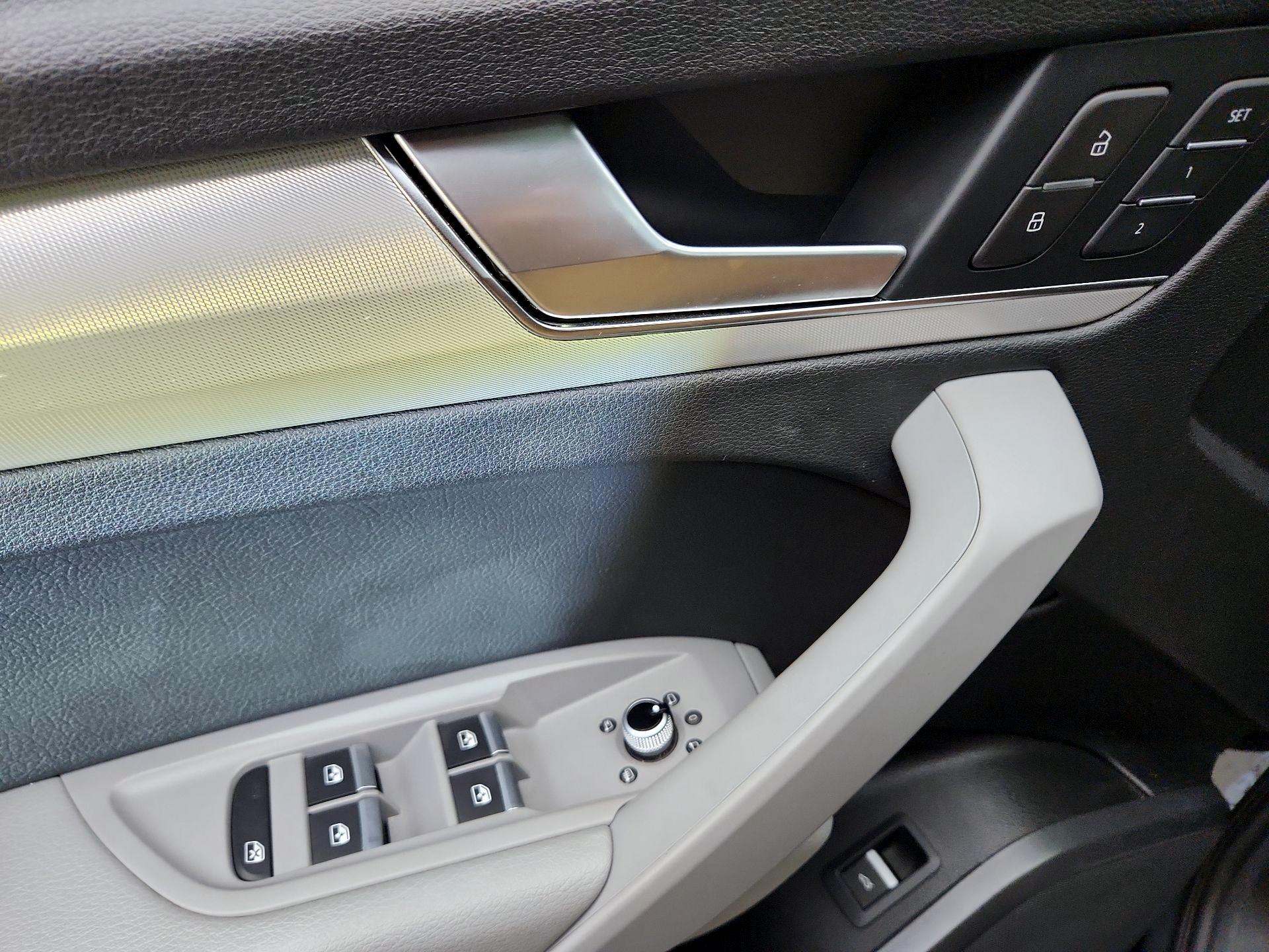 Thumbnail: 2018 Audi Q5 - 12