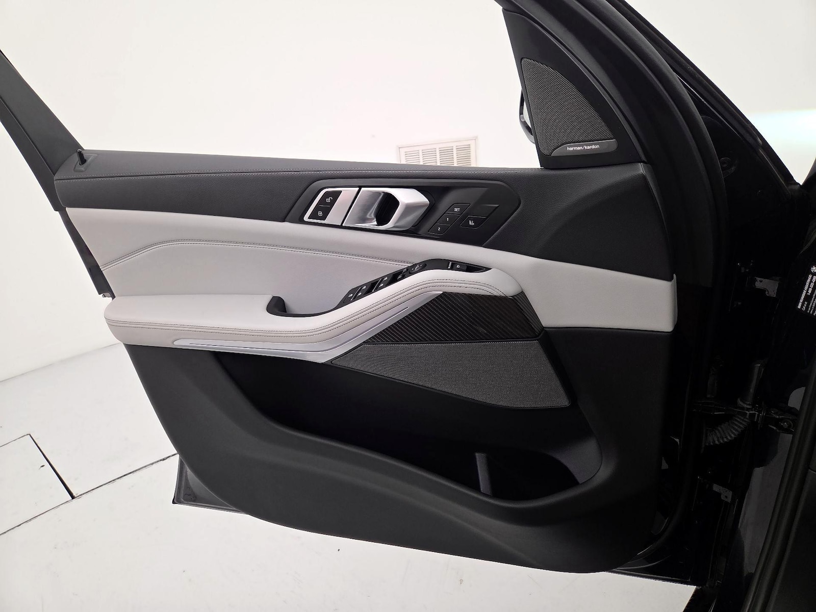 2023 BMW X5 M50i - Photo 13