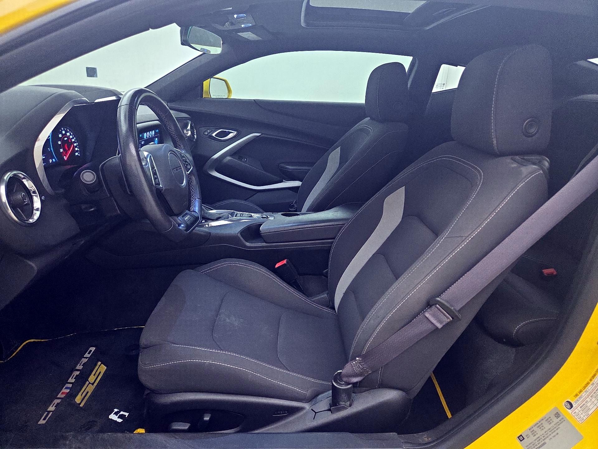 Thumbnail: 2017 Chevrolet Camaro - 11