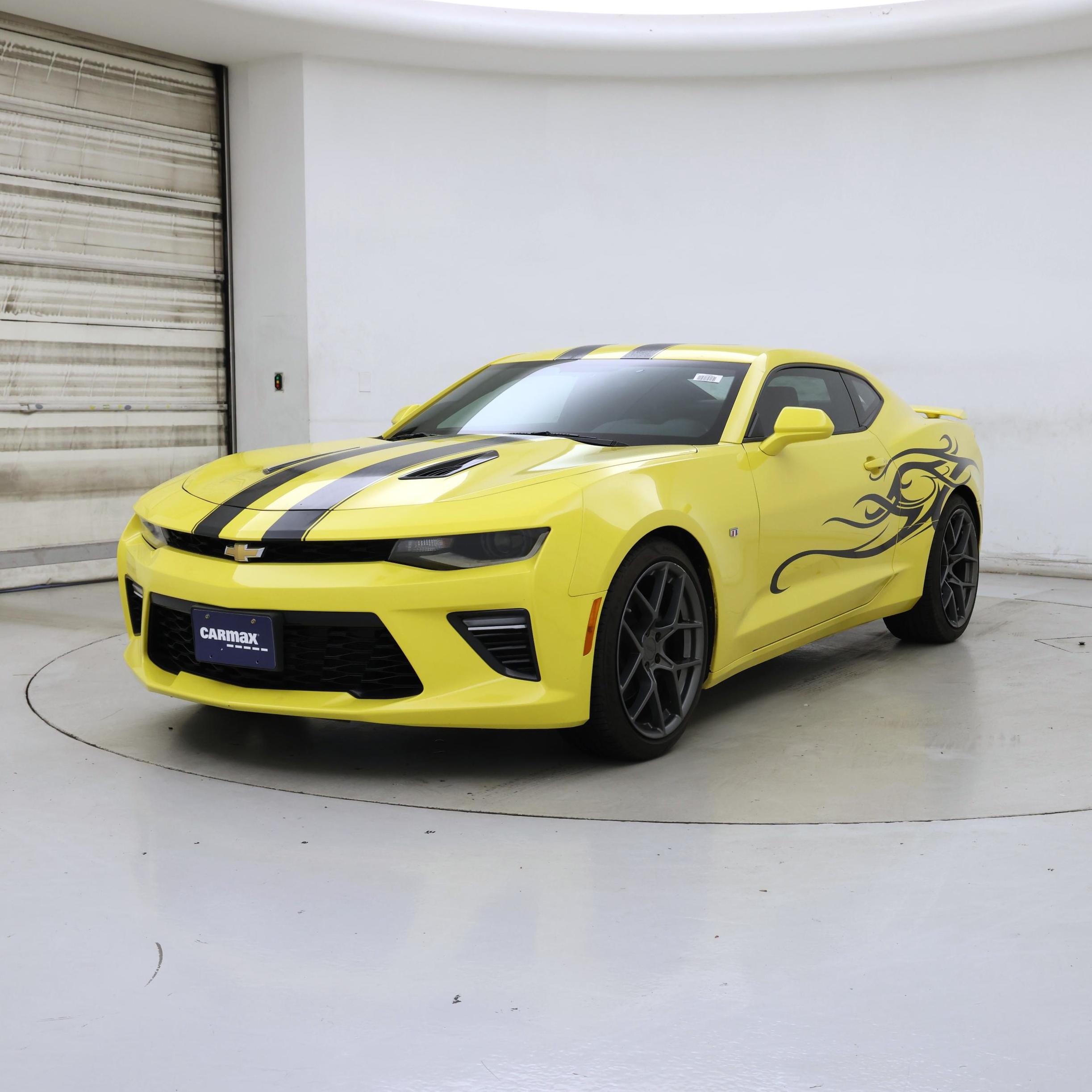 Thumbnail: 2017 Chevrolet Camaro - 4