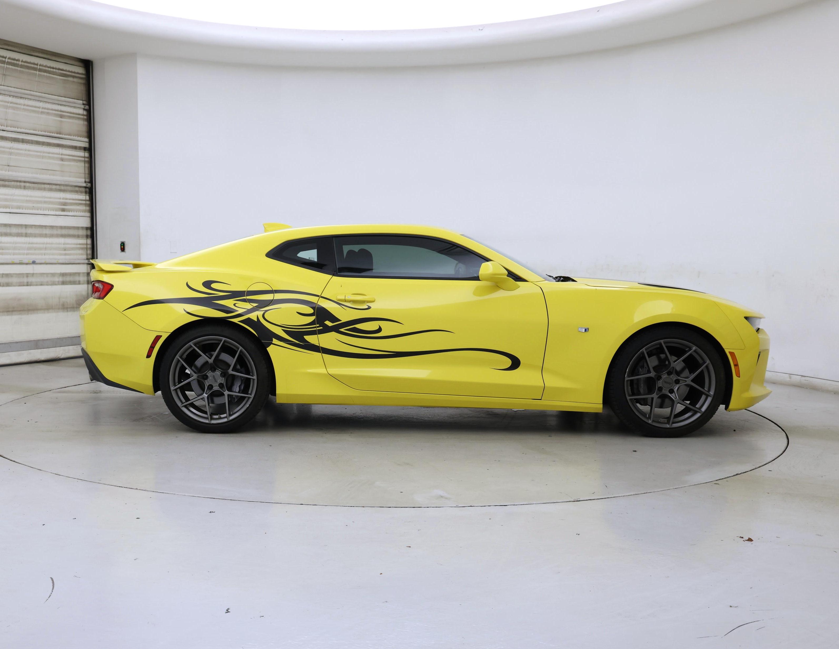 Thumbnail: 2017 Chevrolet Camaro - 7