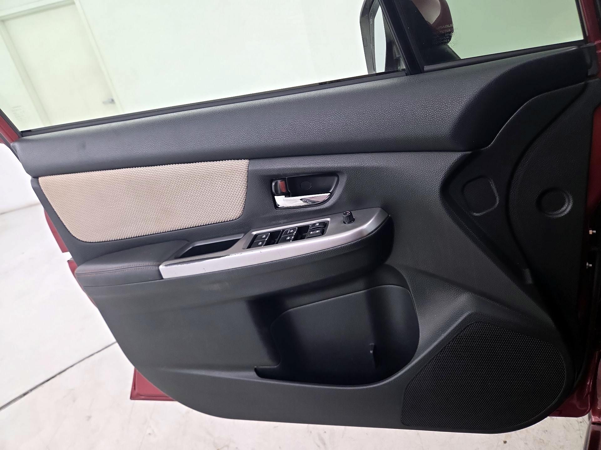 Thumbnail: 2016 Subaru XV Crosstrek - 12