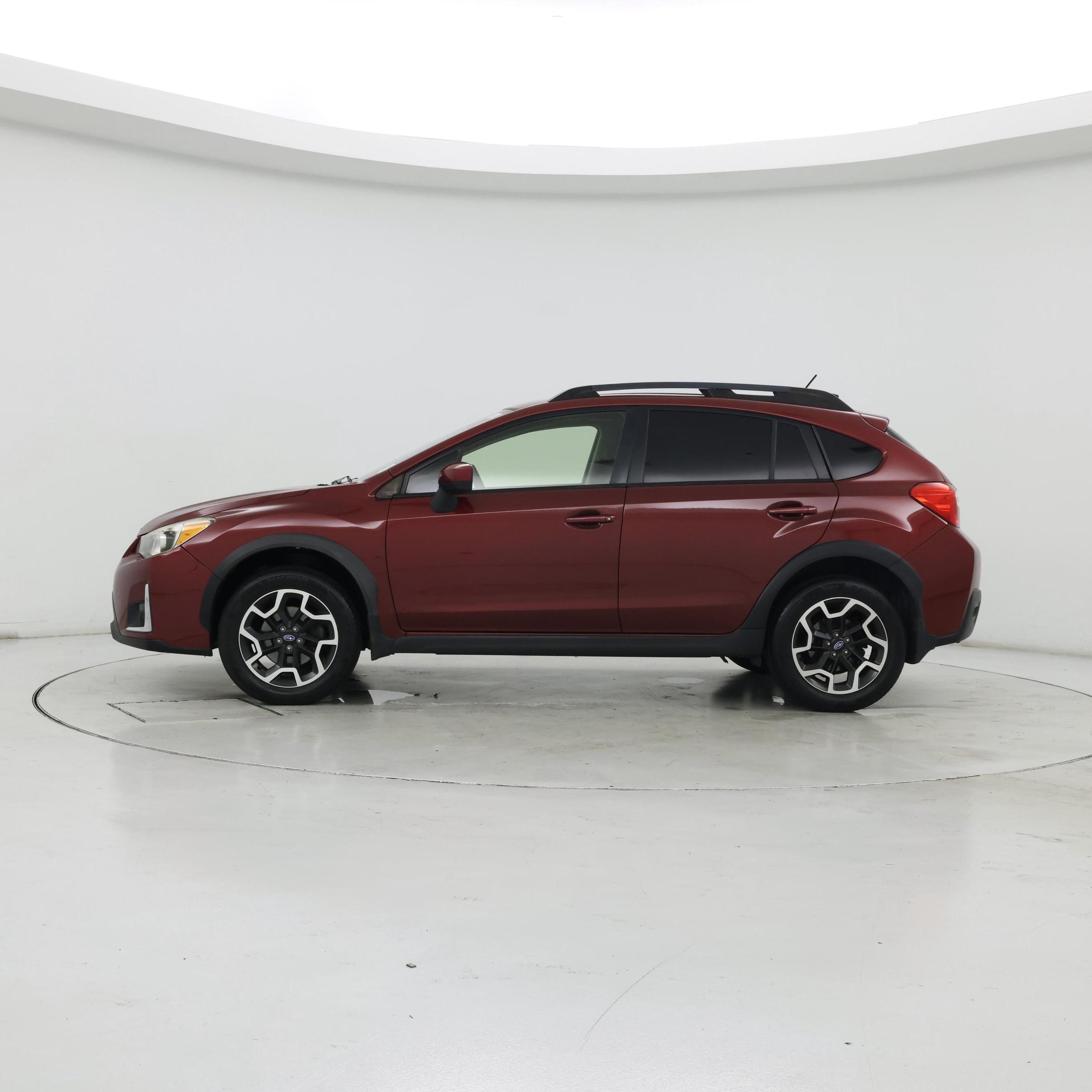 Thumbnail: 2016 Subaru XV Crosstrek - 3