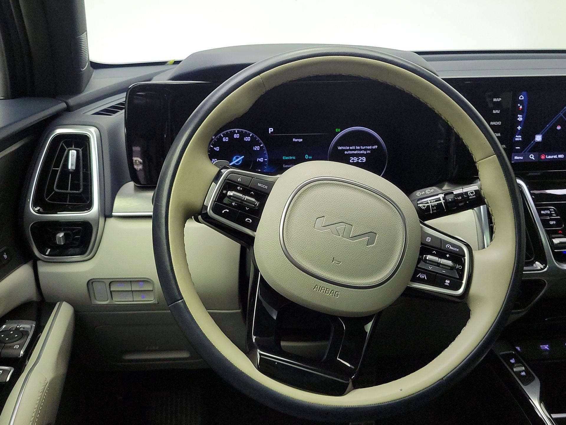 Thumbnail: 2022 Kia Sorento - 10