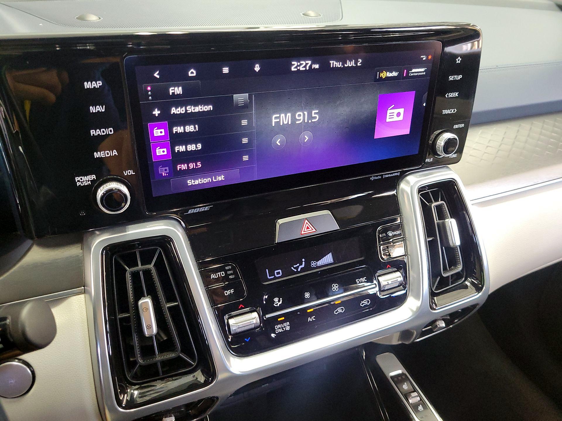 Thumbnail: 2022 Kia Sorento - 16