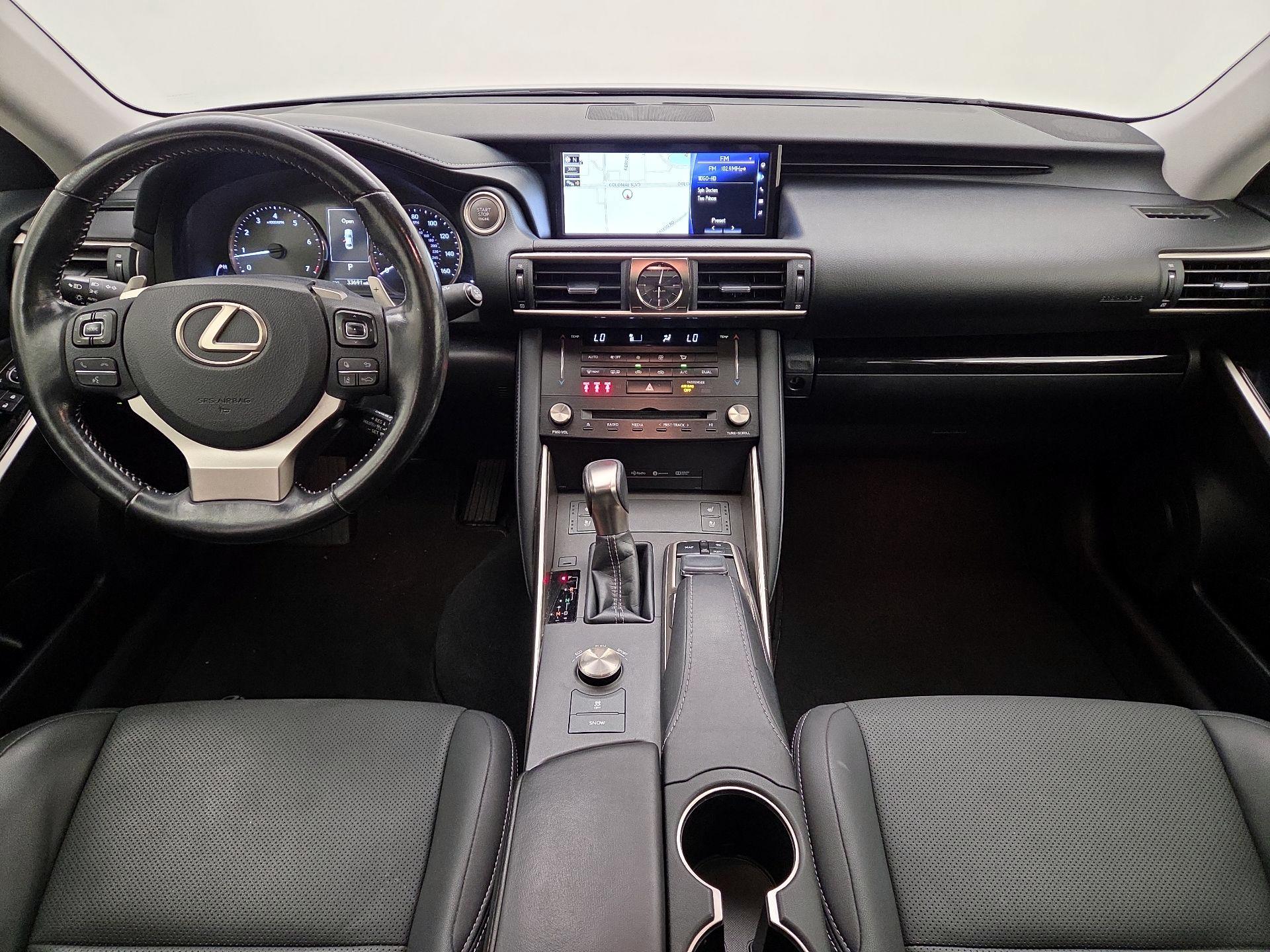 Thumbnail: 2018 Lexus IS - 9
