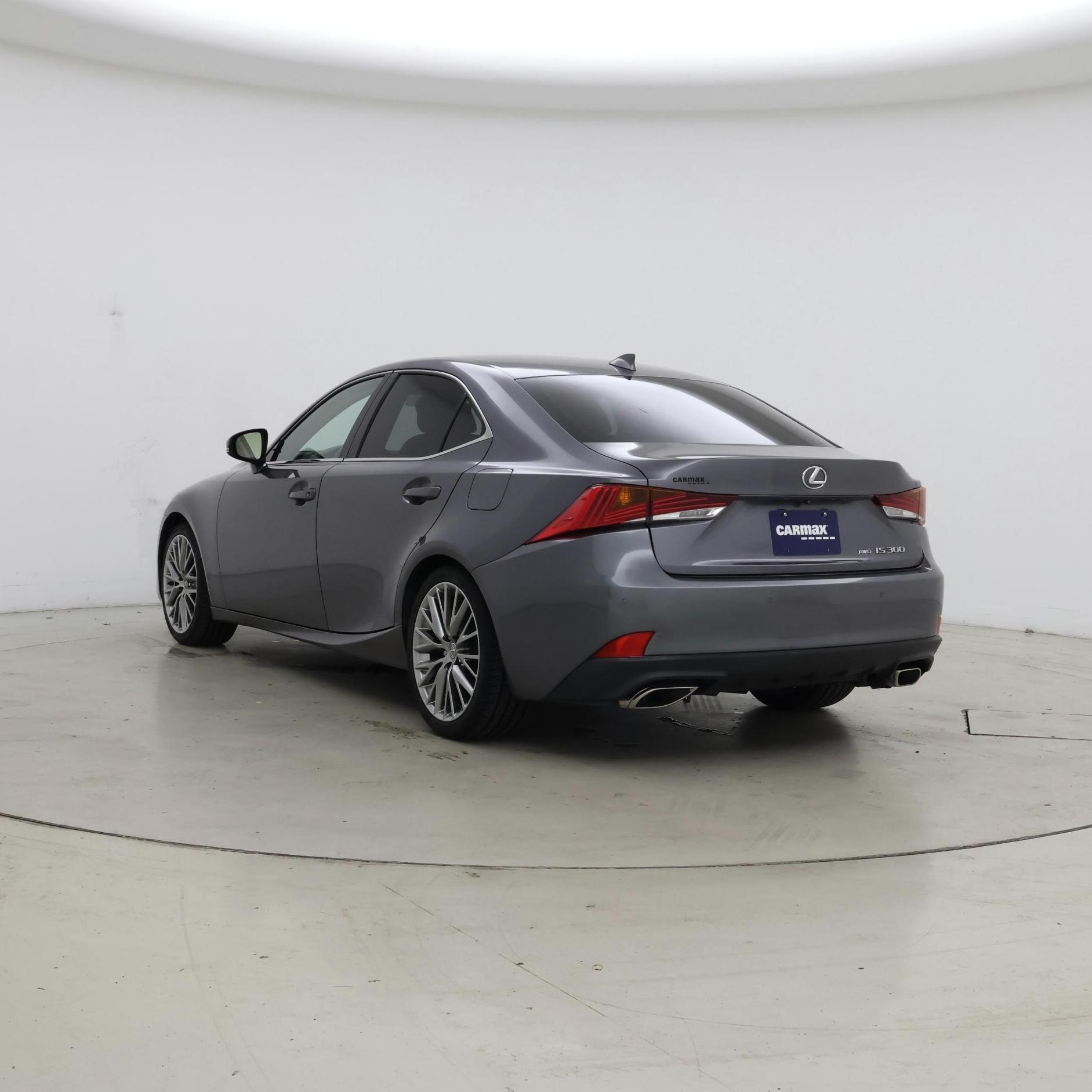 Thumbnail: 2018 Lexus IS - 2