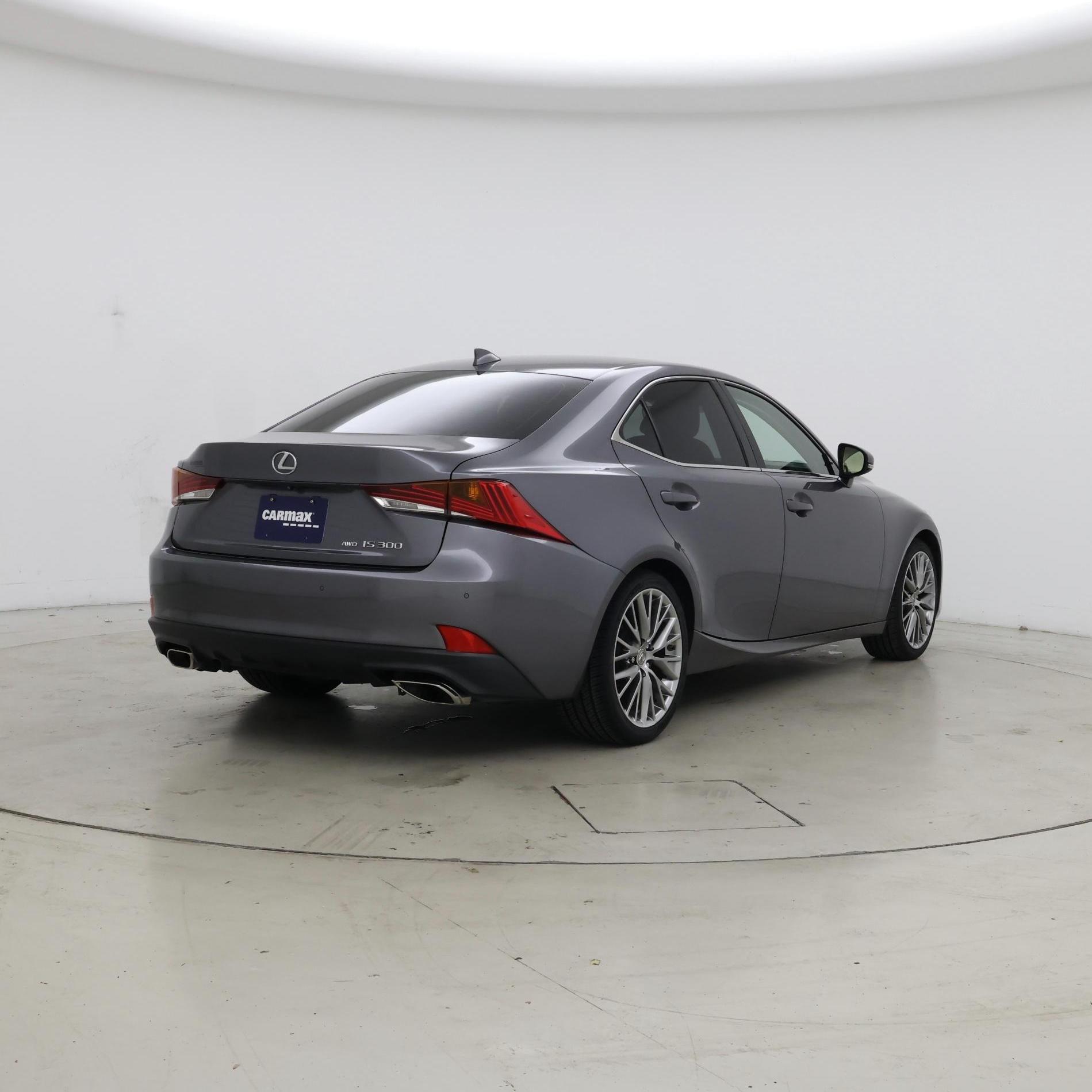 Thumbnail: 2018 Lexus IS - 8