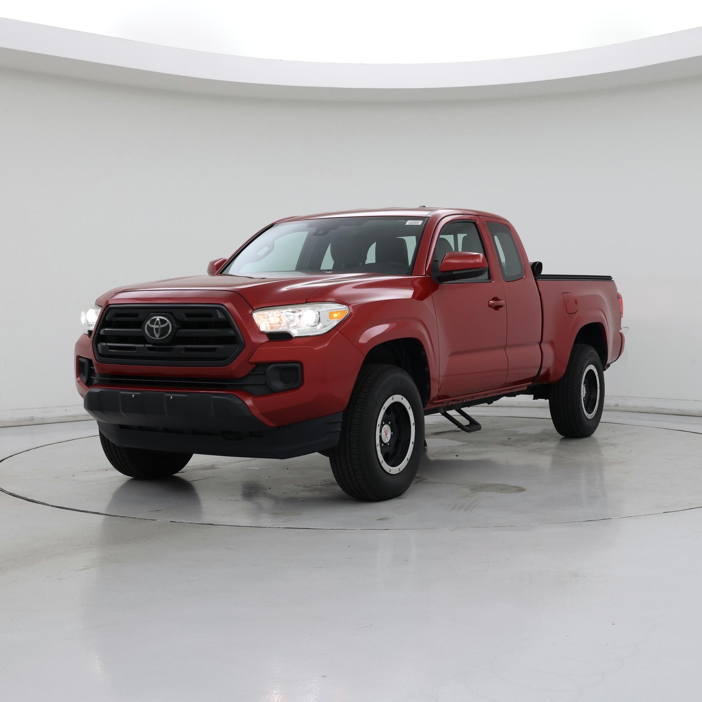 Thumbnail: 2018 Toyota Tacoma - 4