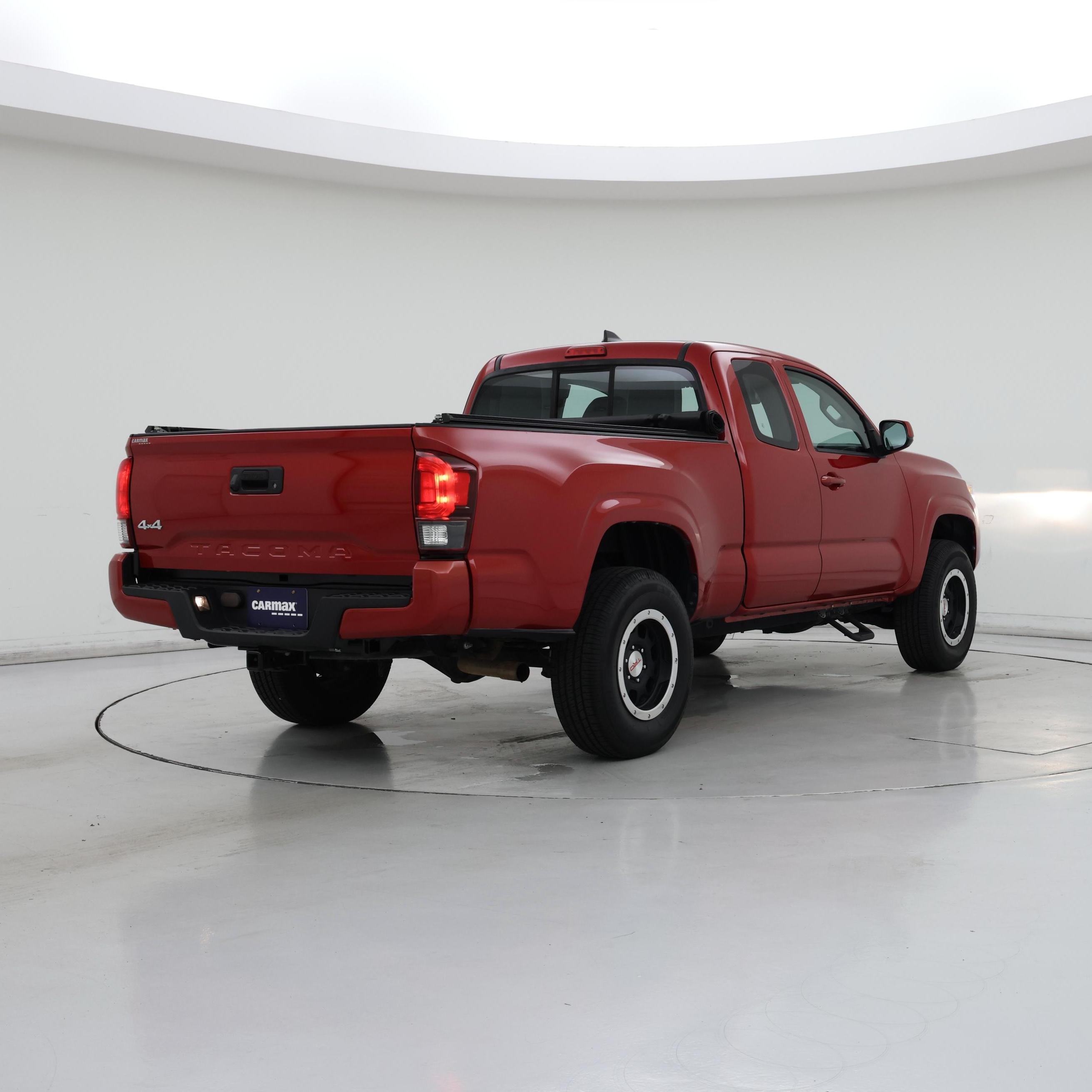 Thumbnail: 2018 Toyota Tacoma - 8
